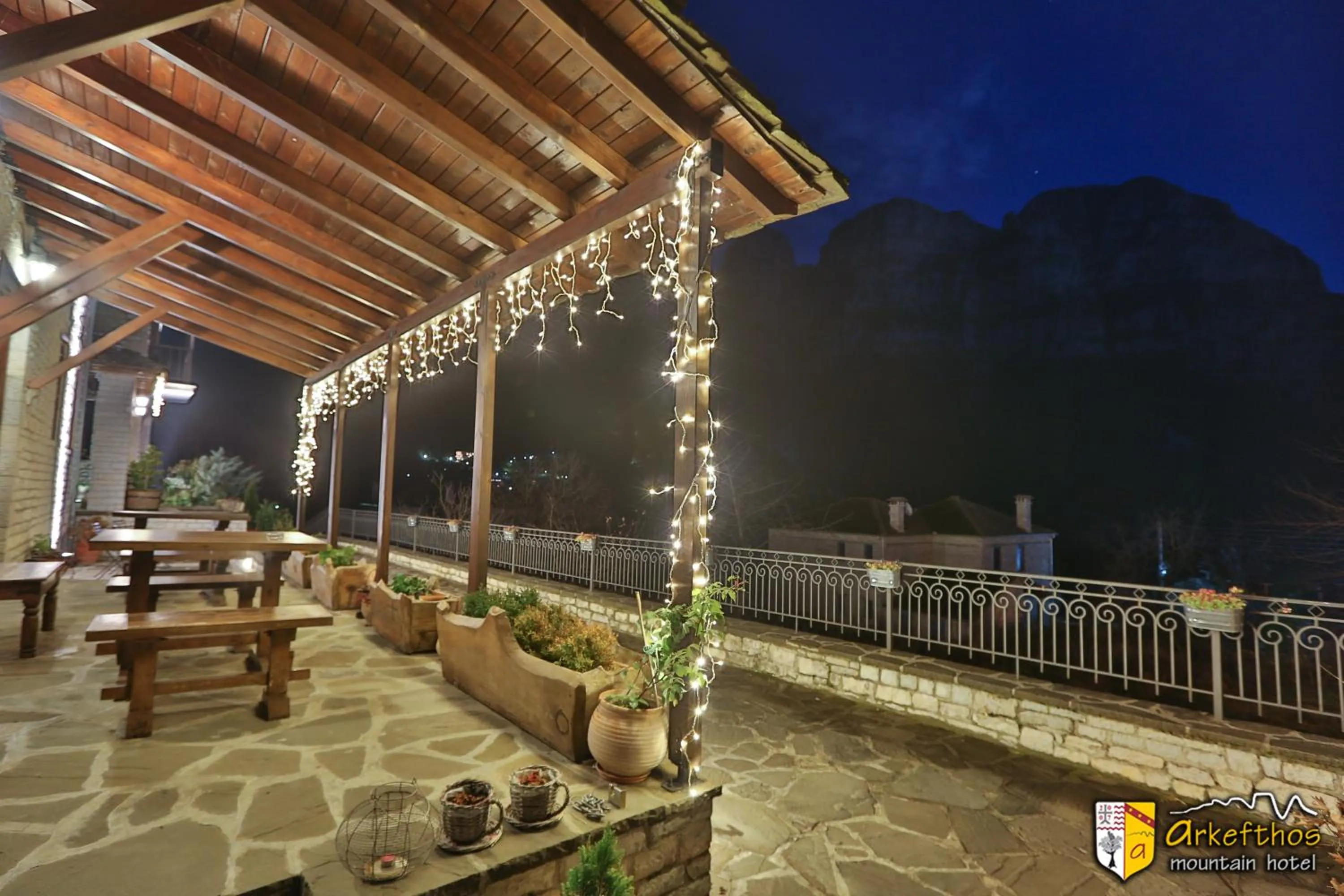 Property building in Arkefthos Mountain Hotel