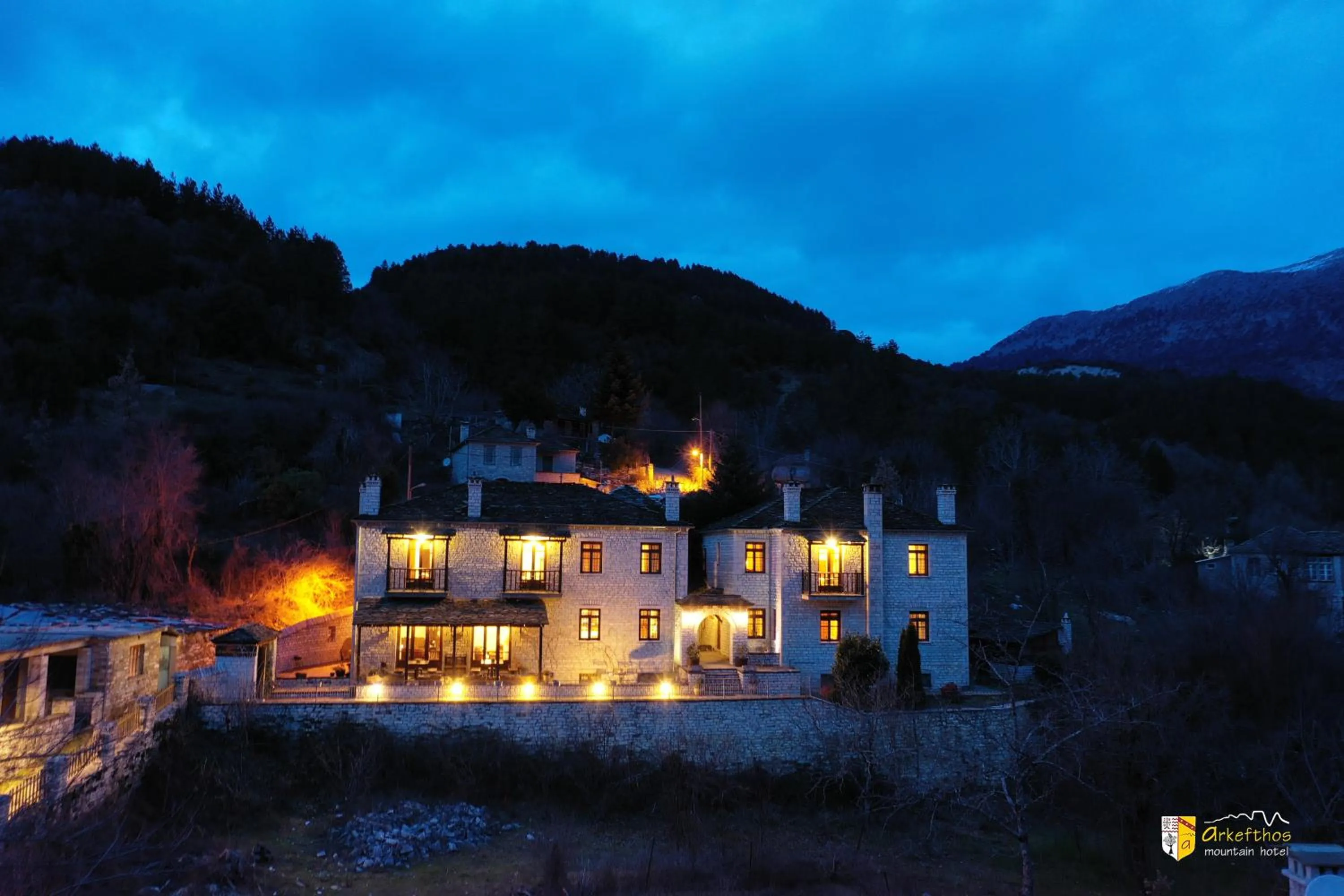 Property building in Arkefthos Mountain Hotel