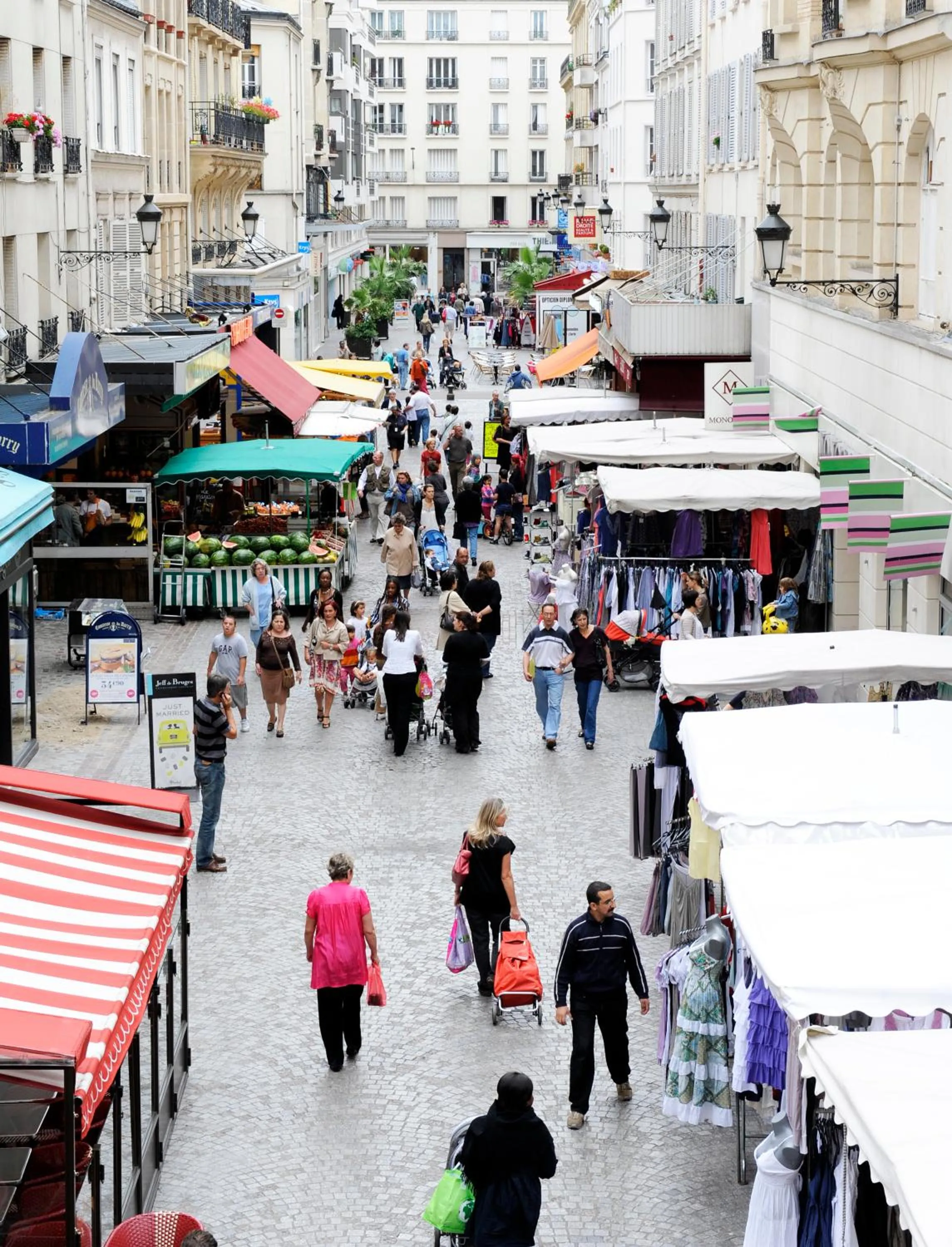 Garden in ibis Levallois Perret