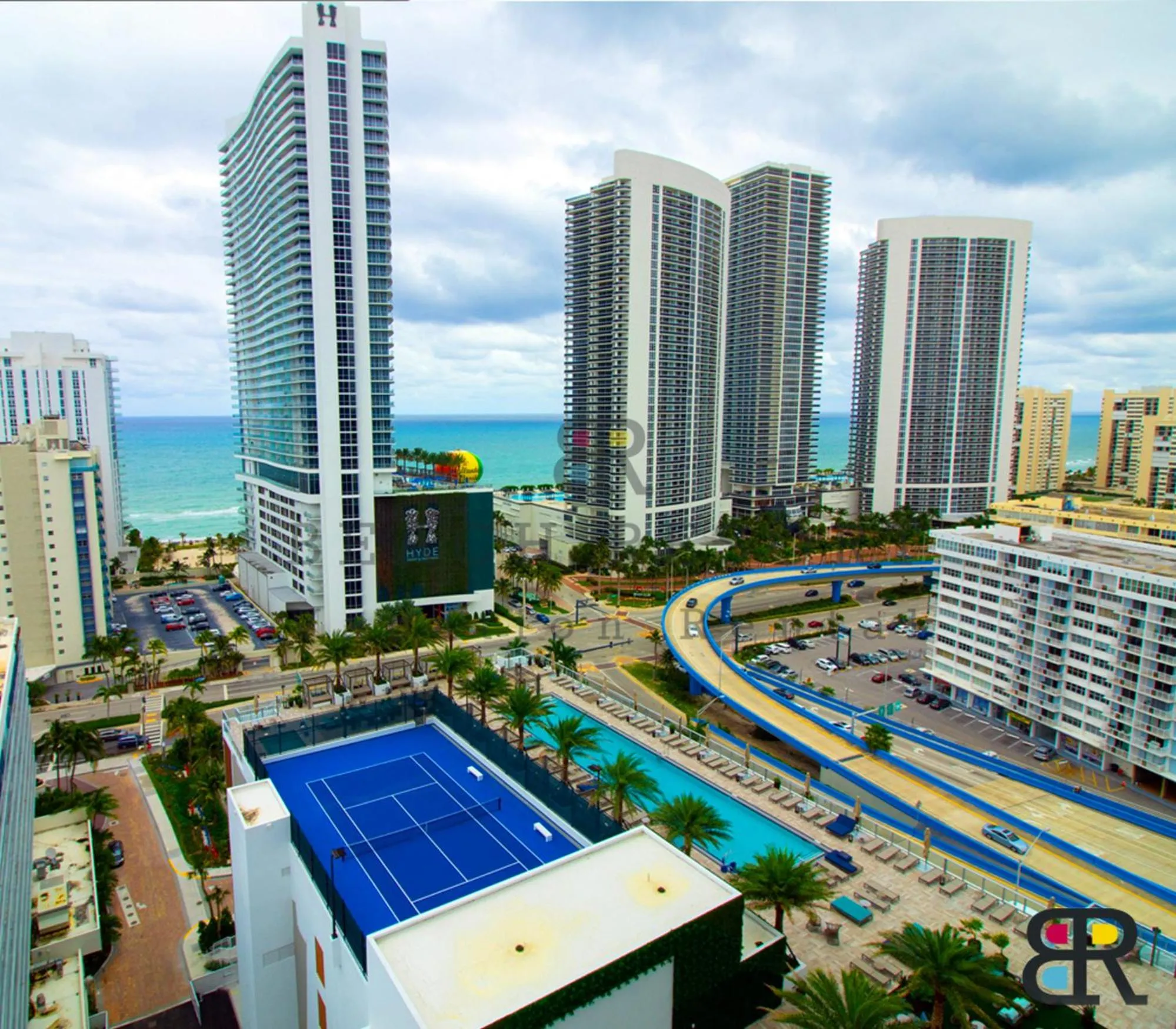 Bird's eye view in HYDE Beach House Apartments