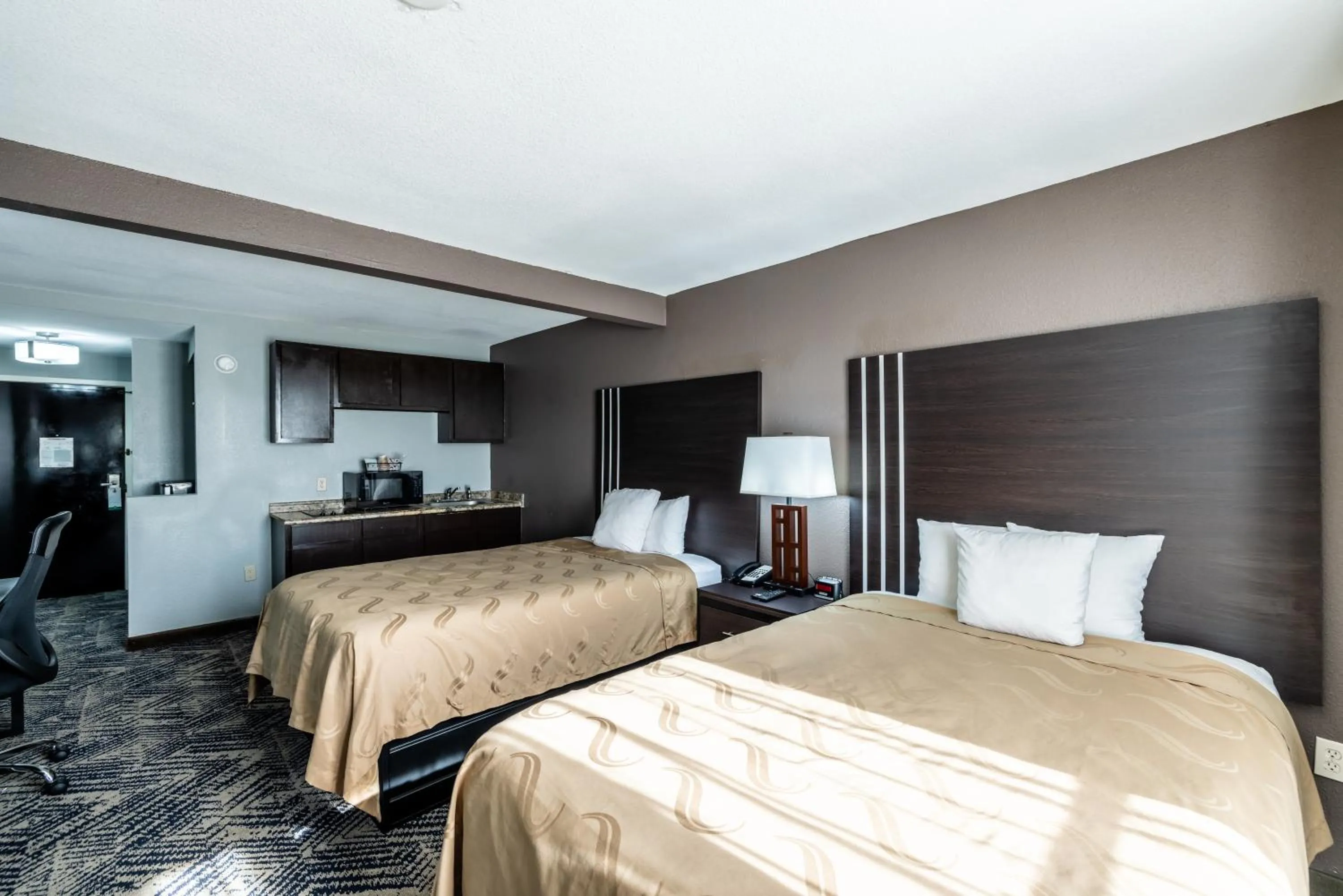 Bed in Quality Inn Olive Branch - Memphis South