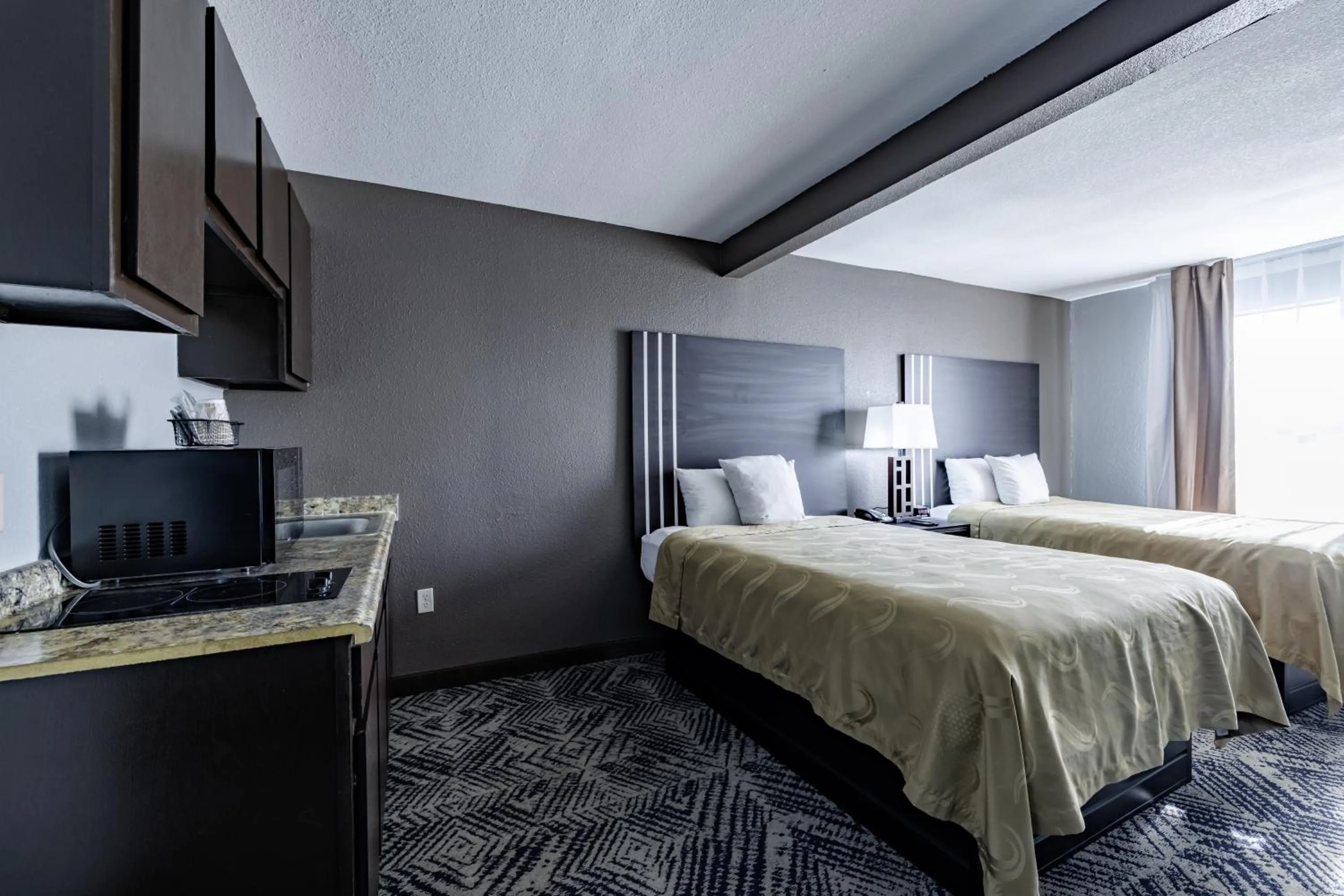 Bed in Quality Inn Olive Branch - Memphis South