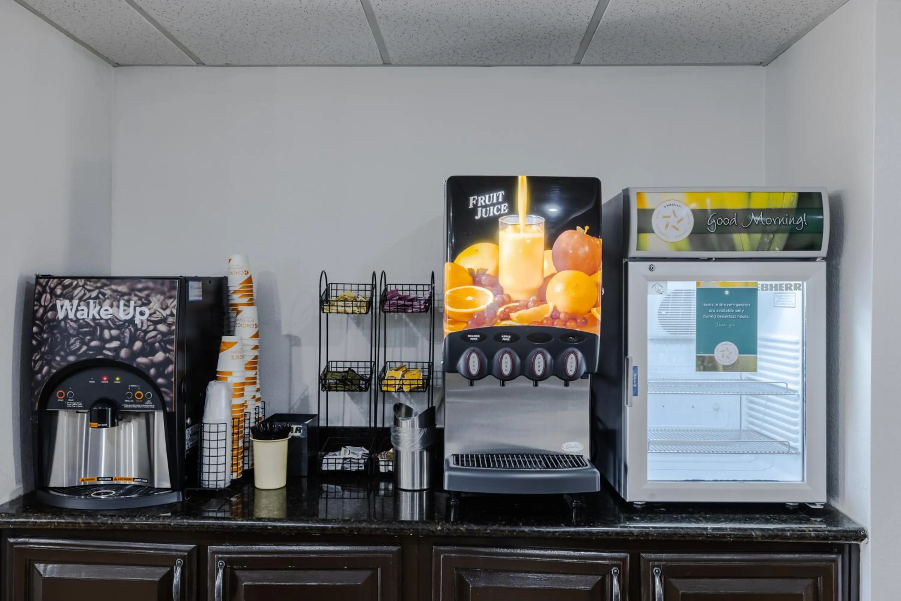 Coffee/tea facilities in Quality Inn Olive Branch - Memphis South