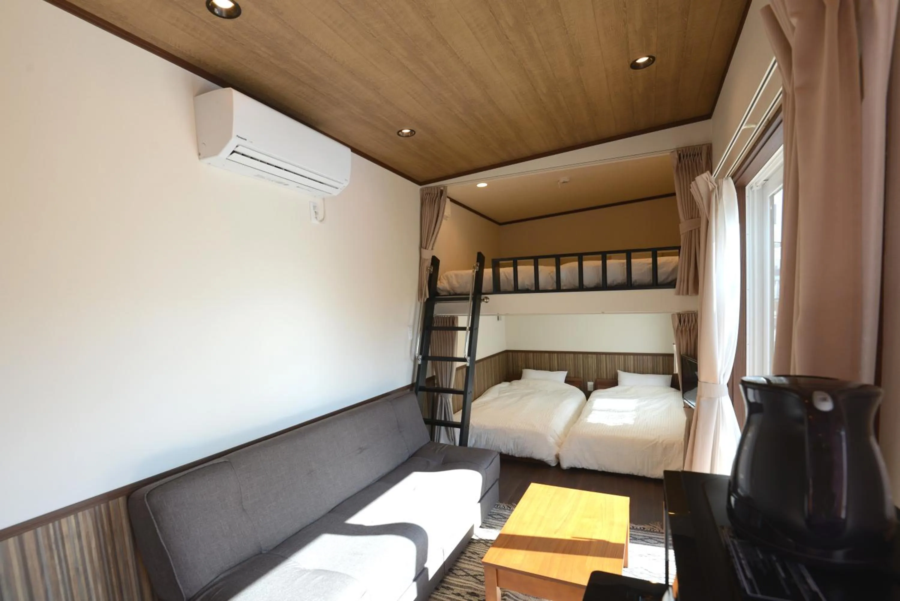 Photo of the whole room, Bed in Mt Fuji Glamping TOURIST VILLA Kawaguchiko
