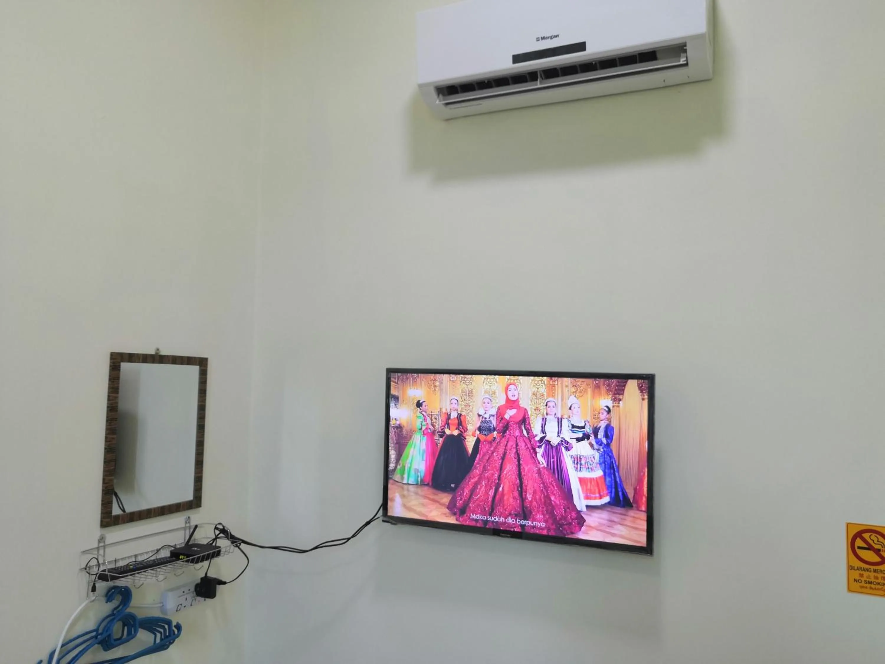 TV and multimedia in WeJDAN INN BALIK PULAU, PENANG ISLAND