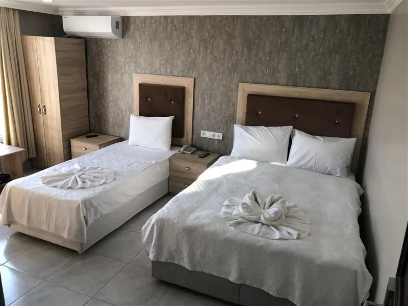 Photo of the whole room, Bed in Elit Palace Hotel