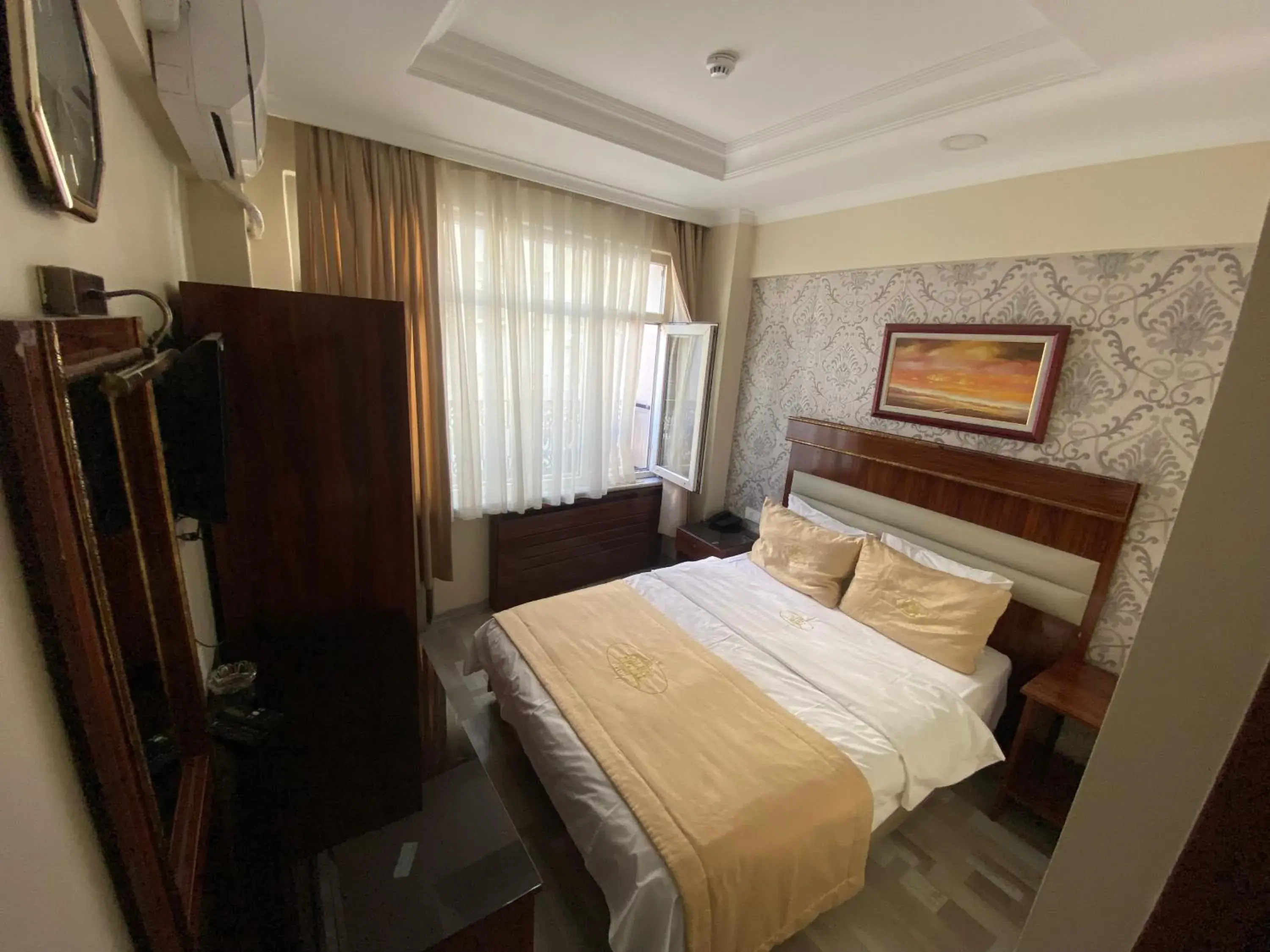 Standard Single Room in Elit Palace Hotel Standard Single Room in Elit Palace Hotel