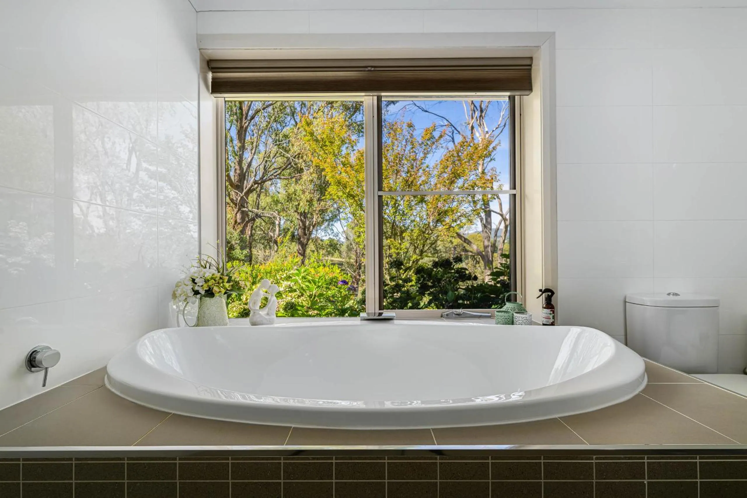 Bathroom in Lakeview Luxury Retreat