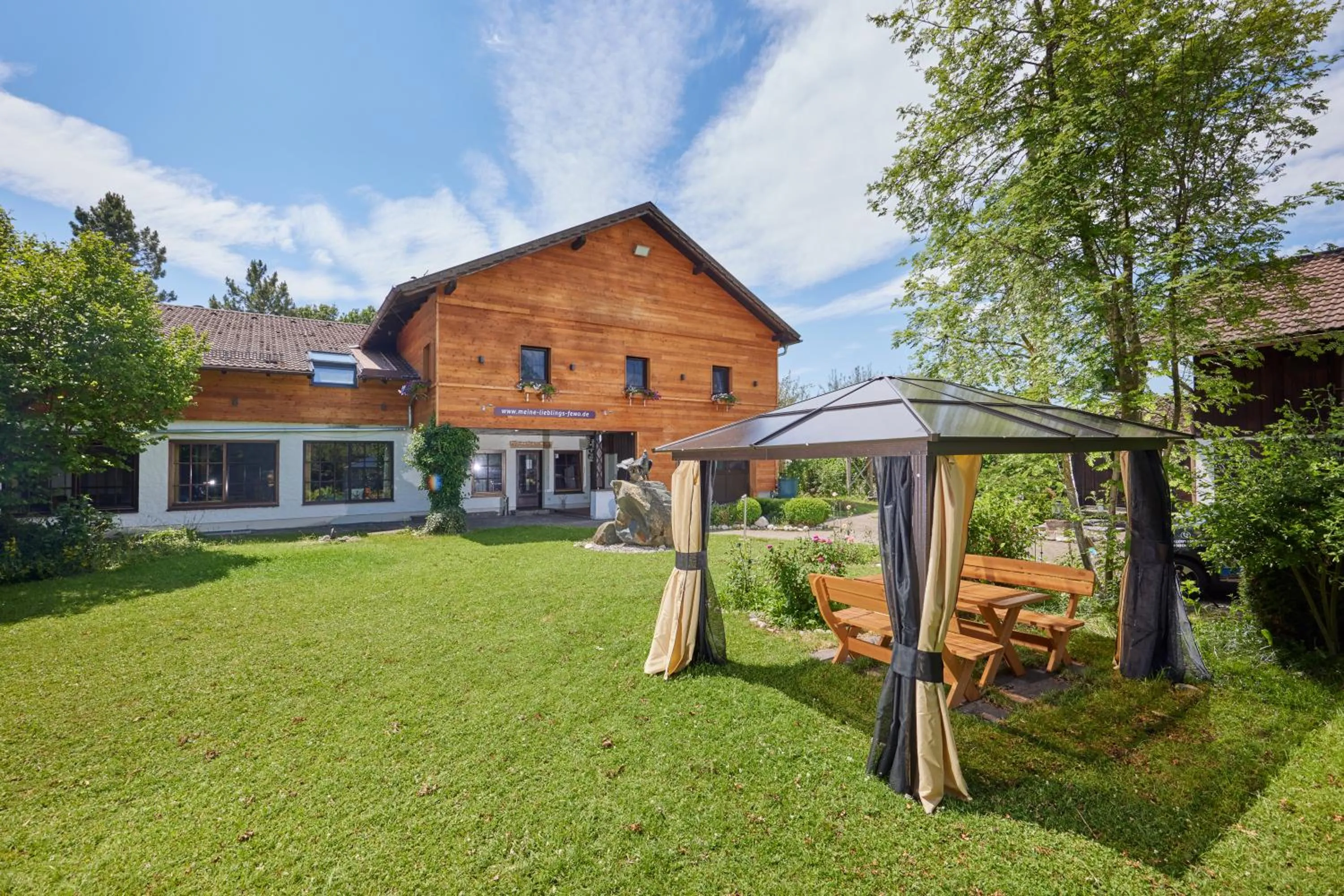 Property building in Haus Magnushof