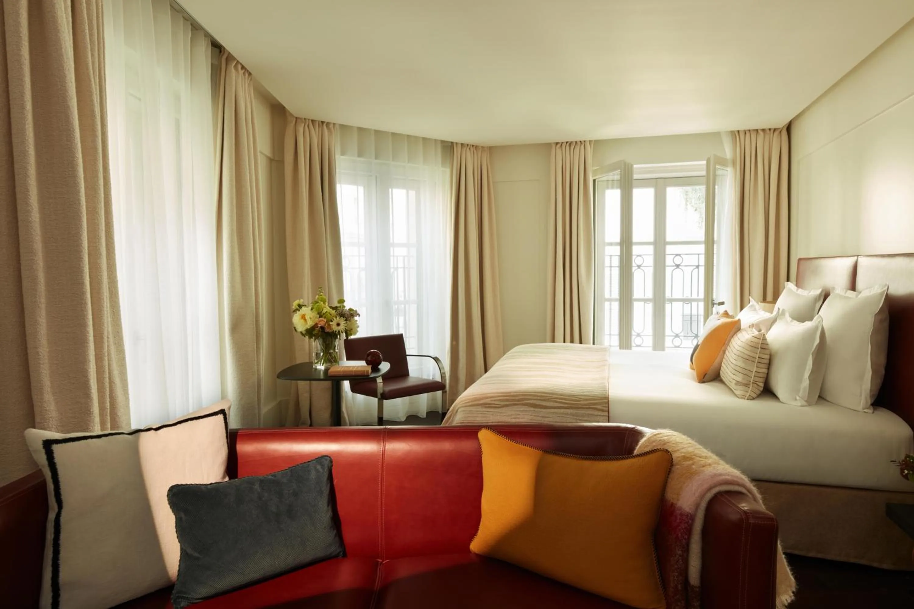 Photo of the whole room, Bed in Hotel La Villa Saint Germain Des Prés
