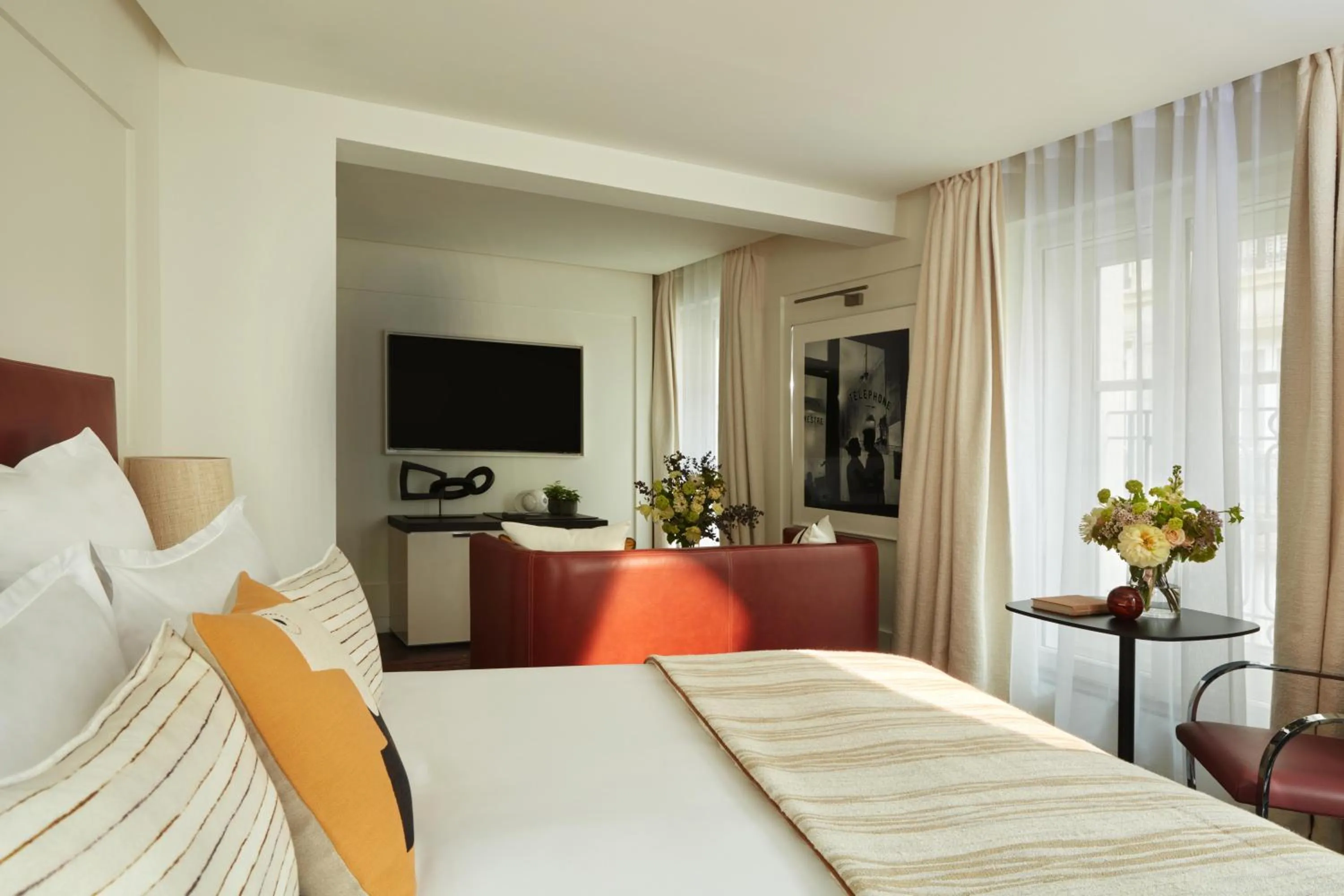 Photo of the whole room, Bed in Hotel La Villa Saint Germain Des Prés