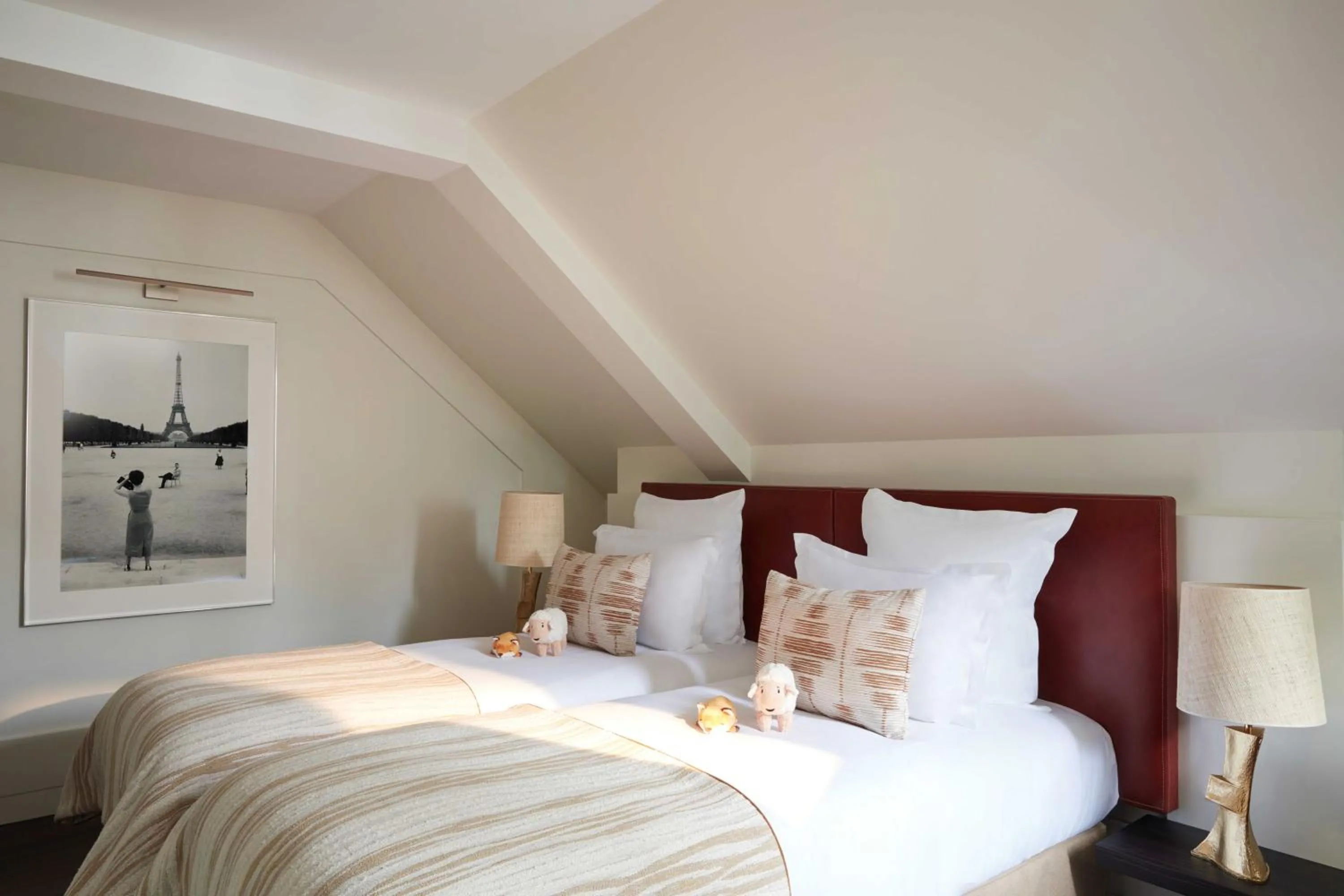 Bed in Hotel La Villa Saint Germain Des Prés