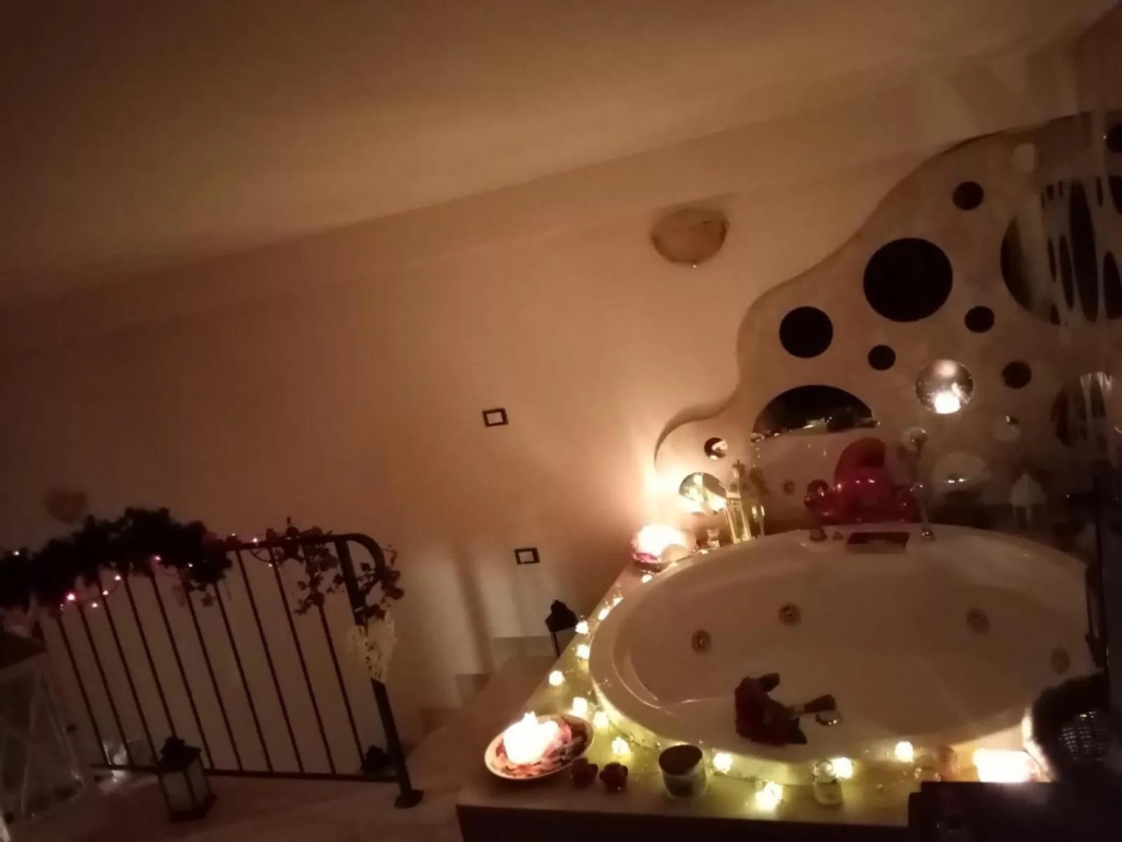 Swimming pool in B&b De Mauro