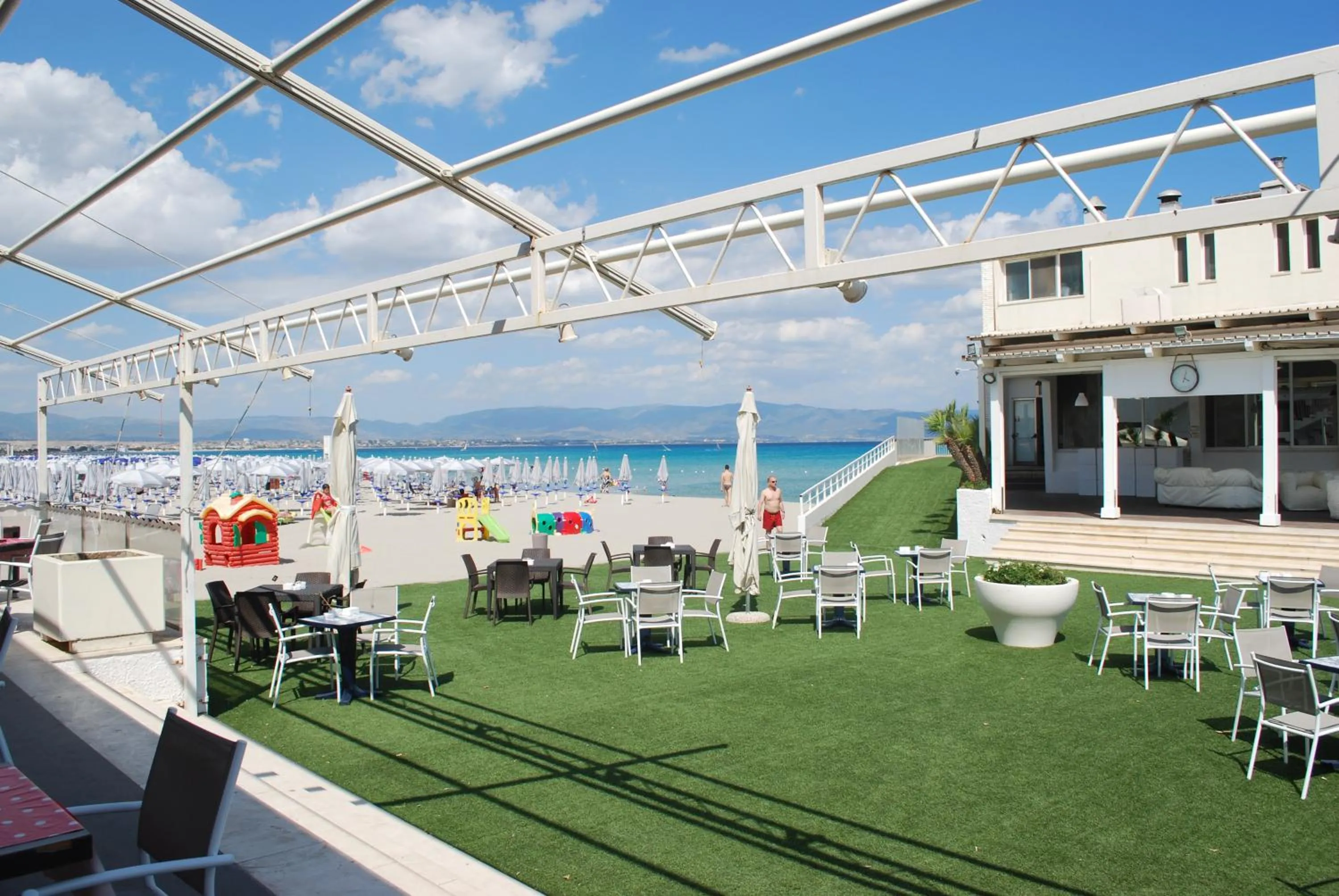 Property building in Villabeachcity Guesthouse