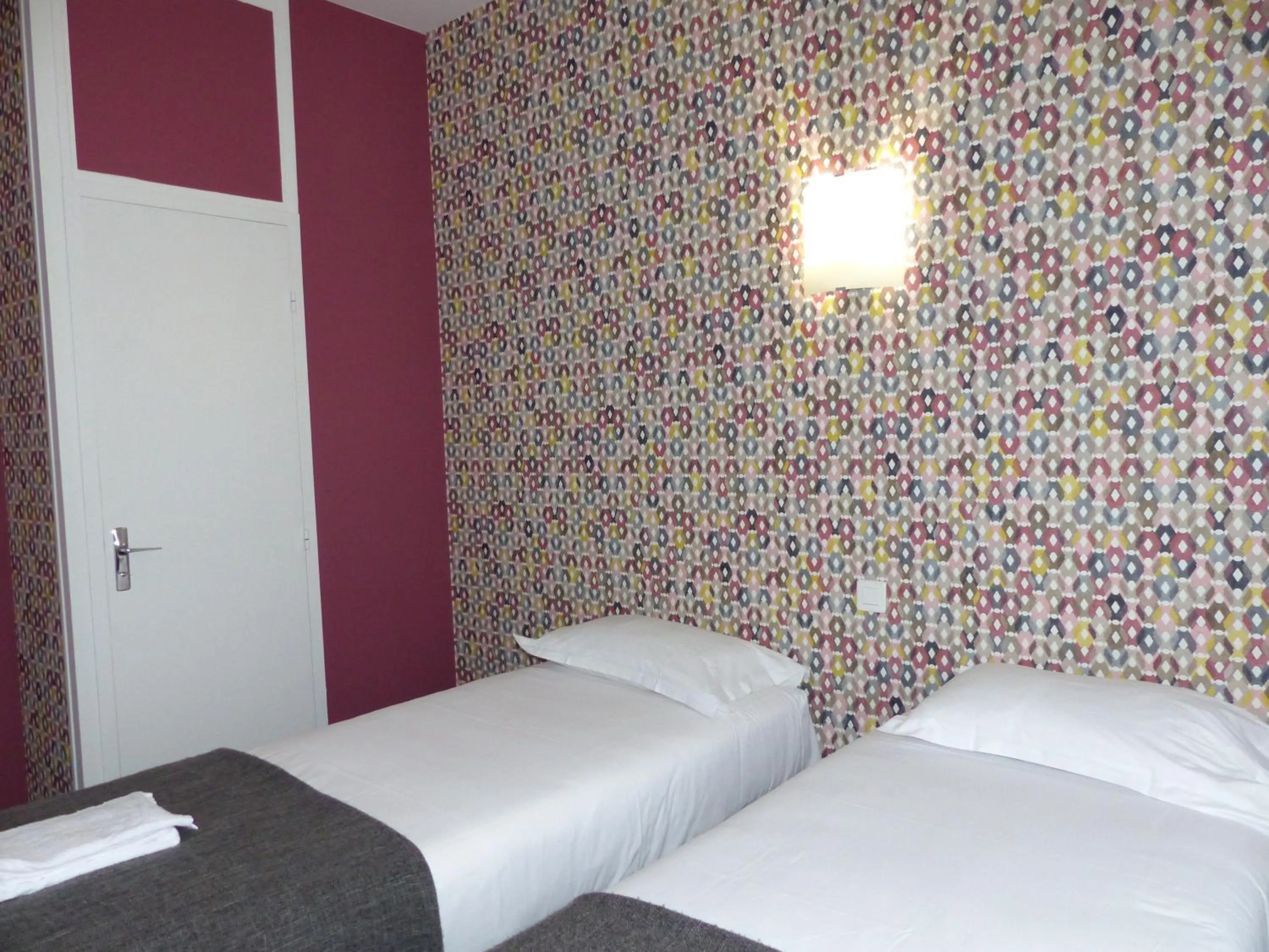 Bed in Hotel La Belle Etoile