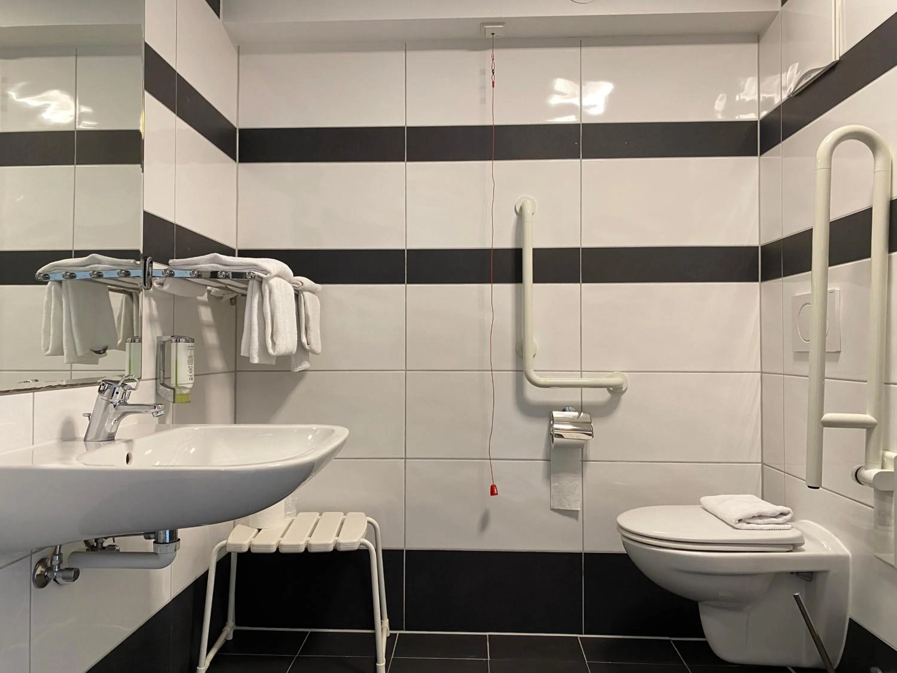 Smart Hotel Schönbrunn with free parking