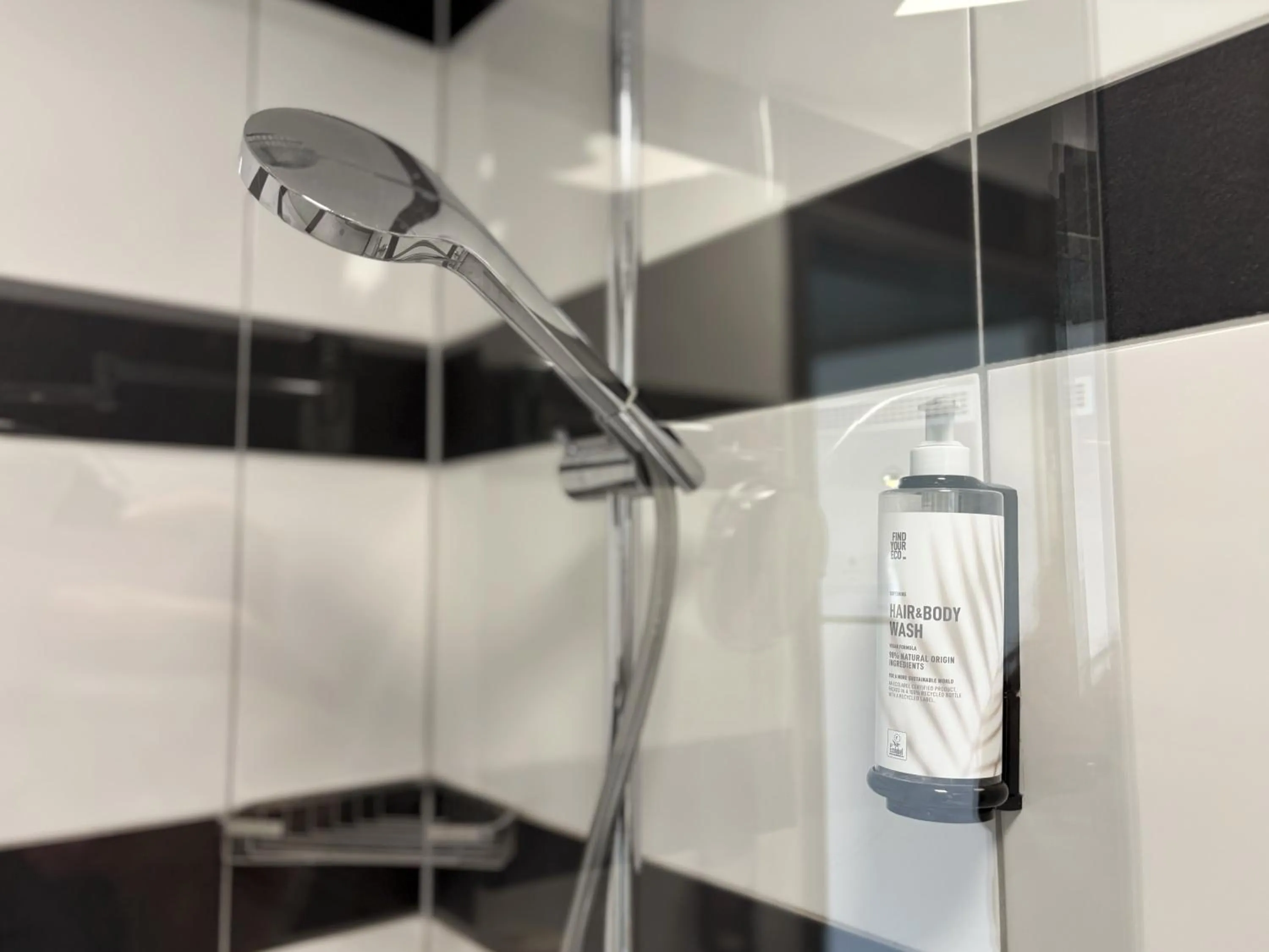 Smart Hotel Schönbrunn with free parking