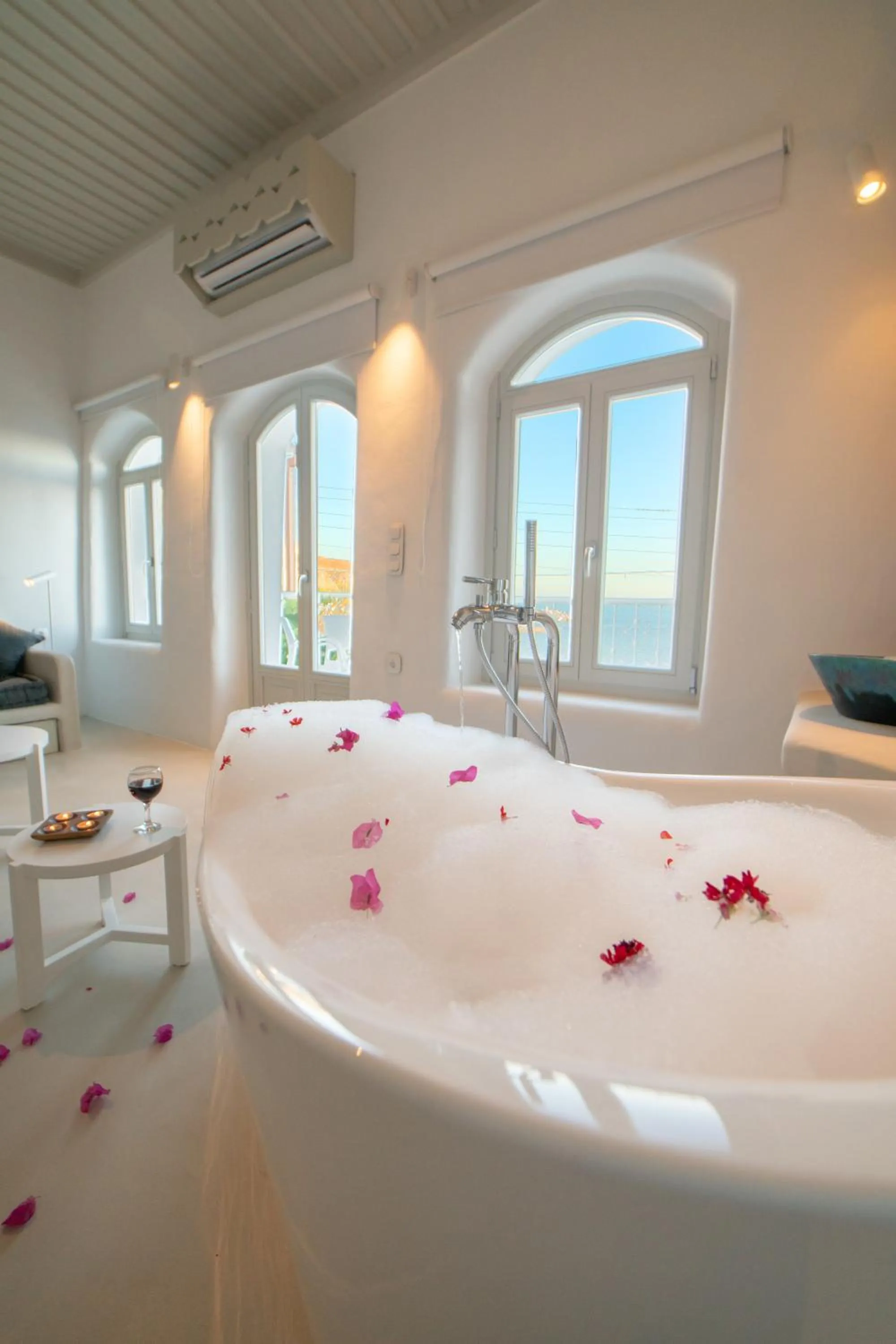 Spa and wellness centre/facilities in Samaria by the Sea