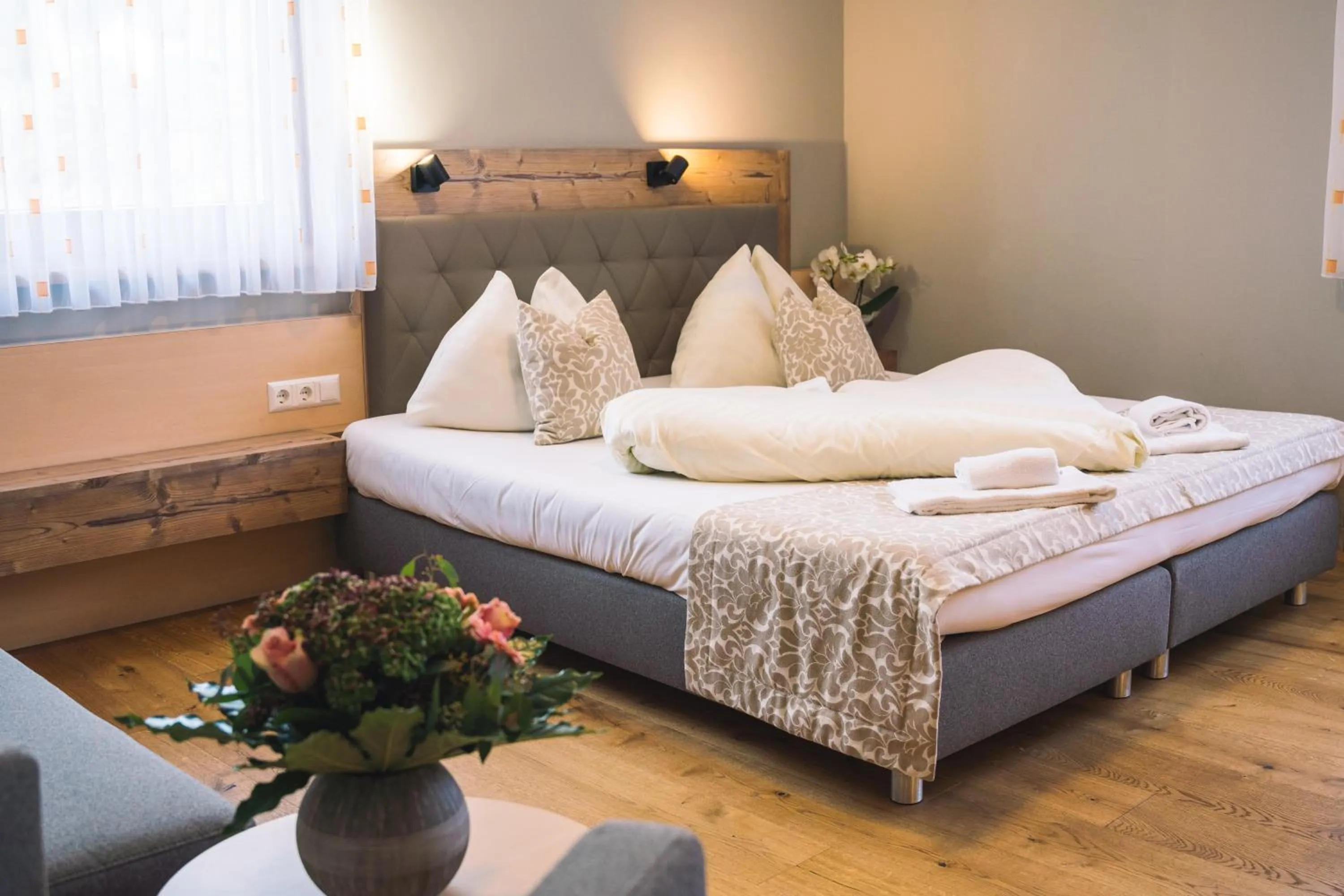 Photo of the whole room, Bed in Hotel Restaurant Thadeushof