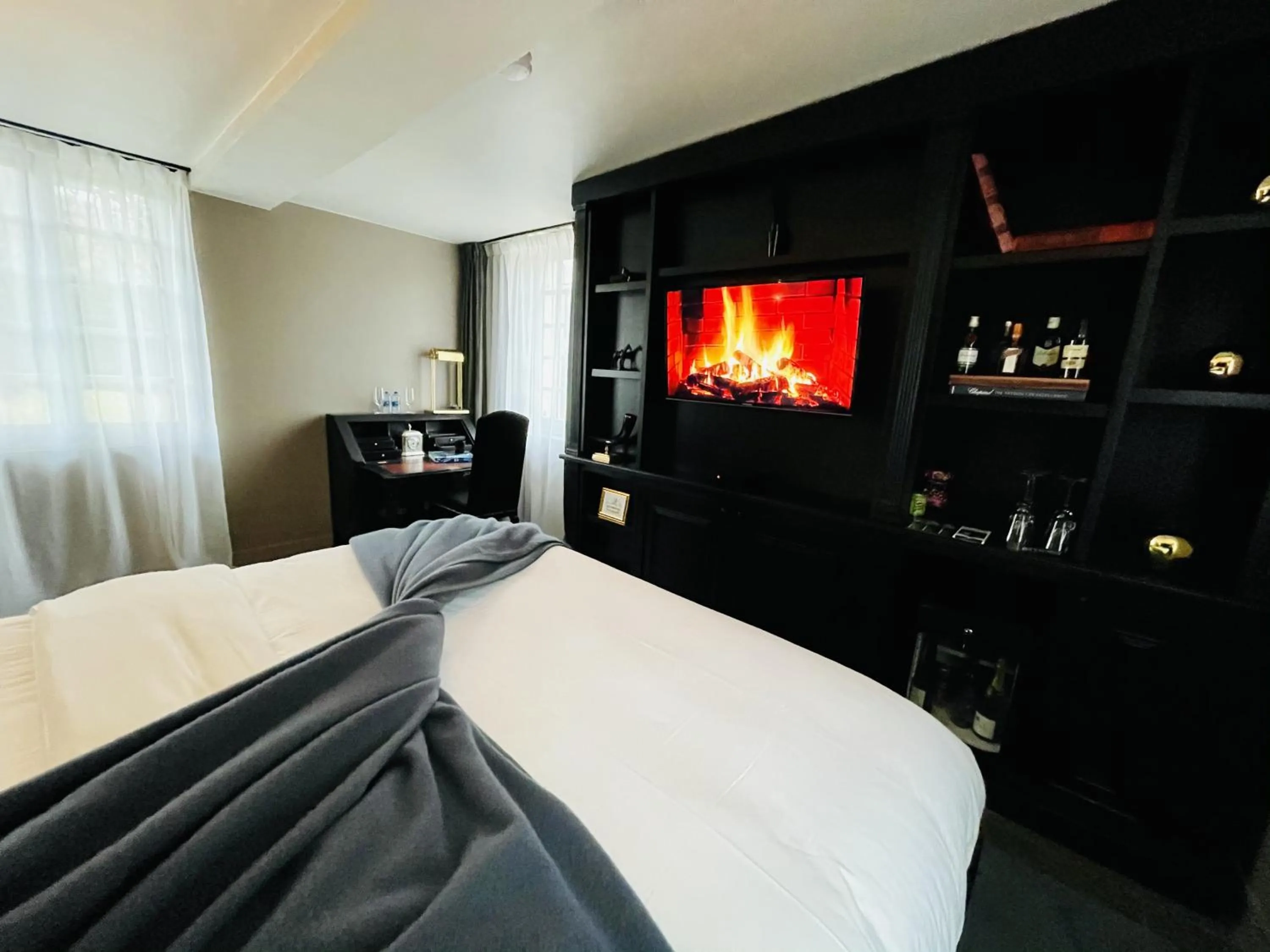 Bed in Moulin Royale