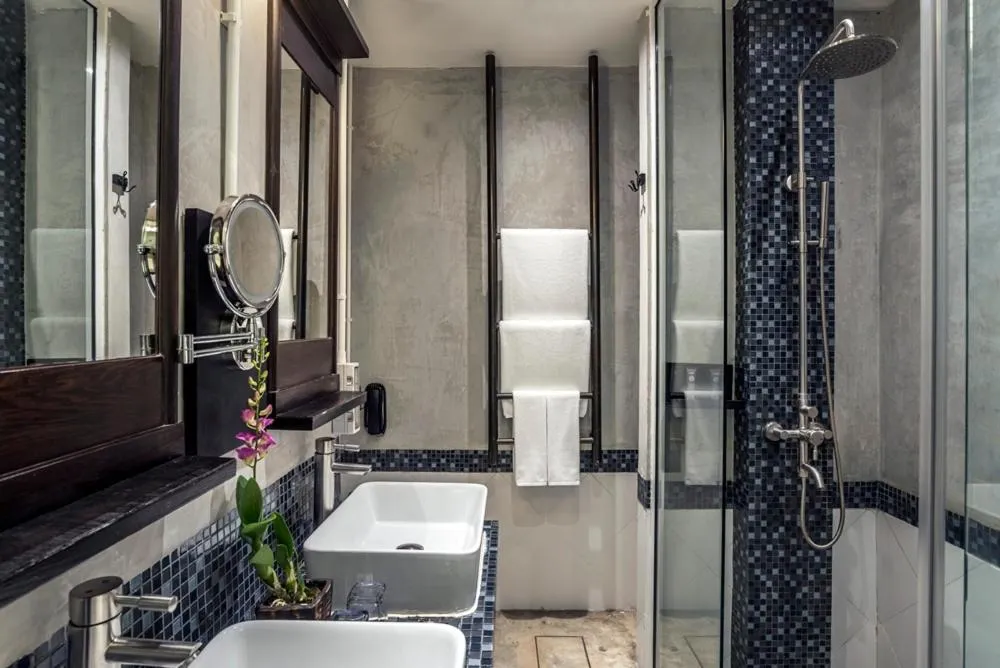 Bathroom in Pattaya Modus Beachfront Resort