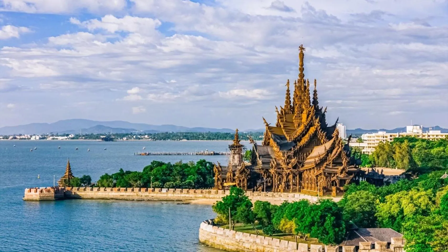 Nearby landmark in Pattaya Modus Beachfront Resort