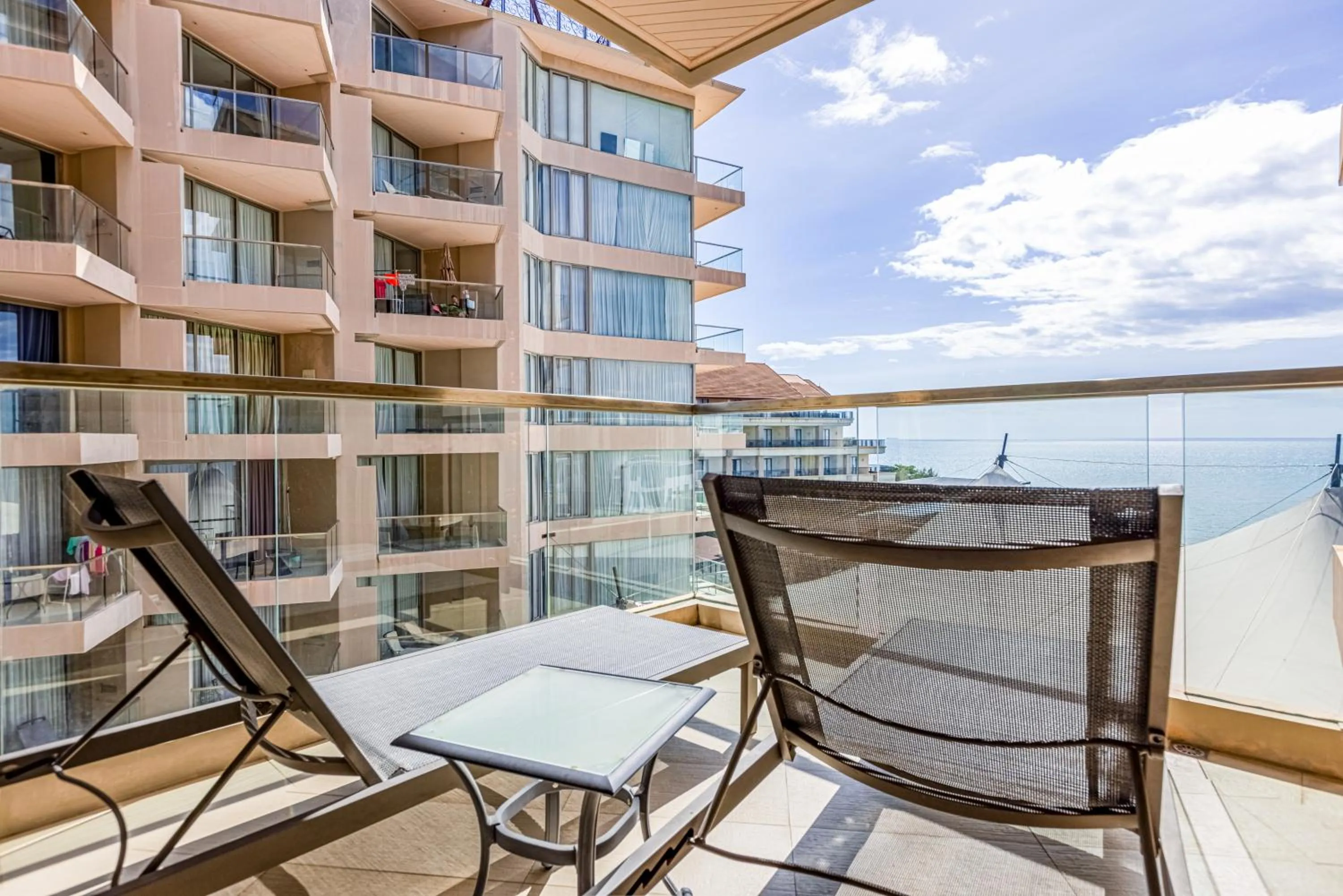 Balcony/Terrace in Pattaya Modus Beachfront Resort