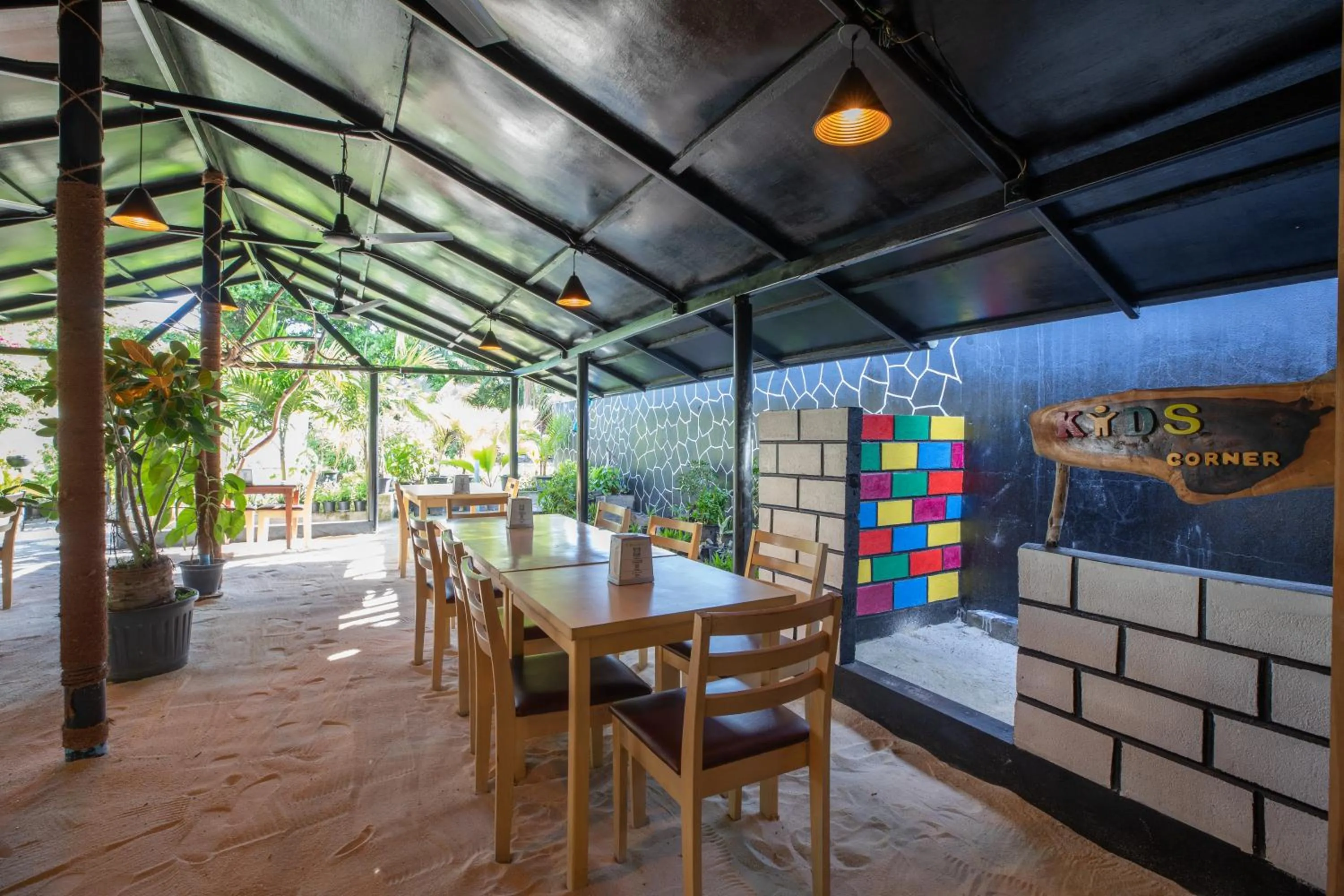 Restaurant/places to eat in Turtle Maldives - Your Gateway to the Beach & Marine Adventures Await!