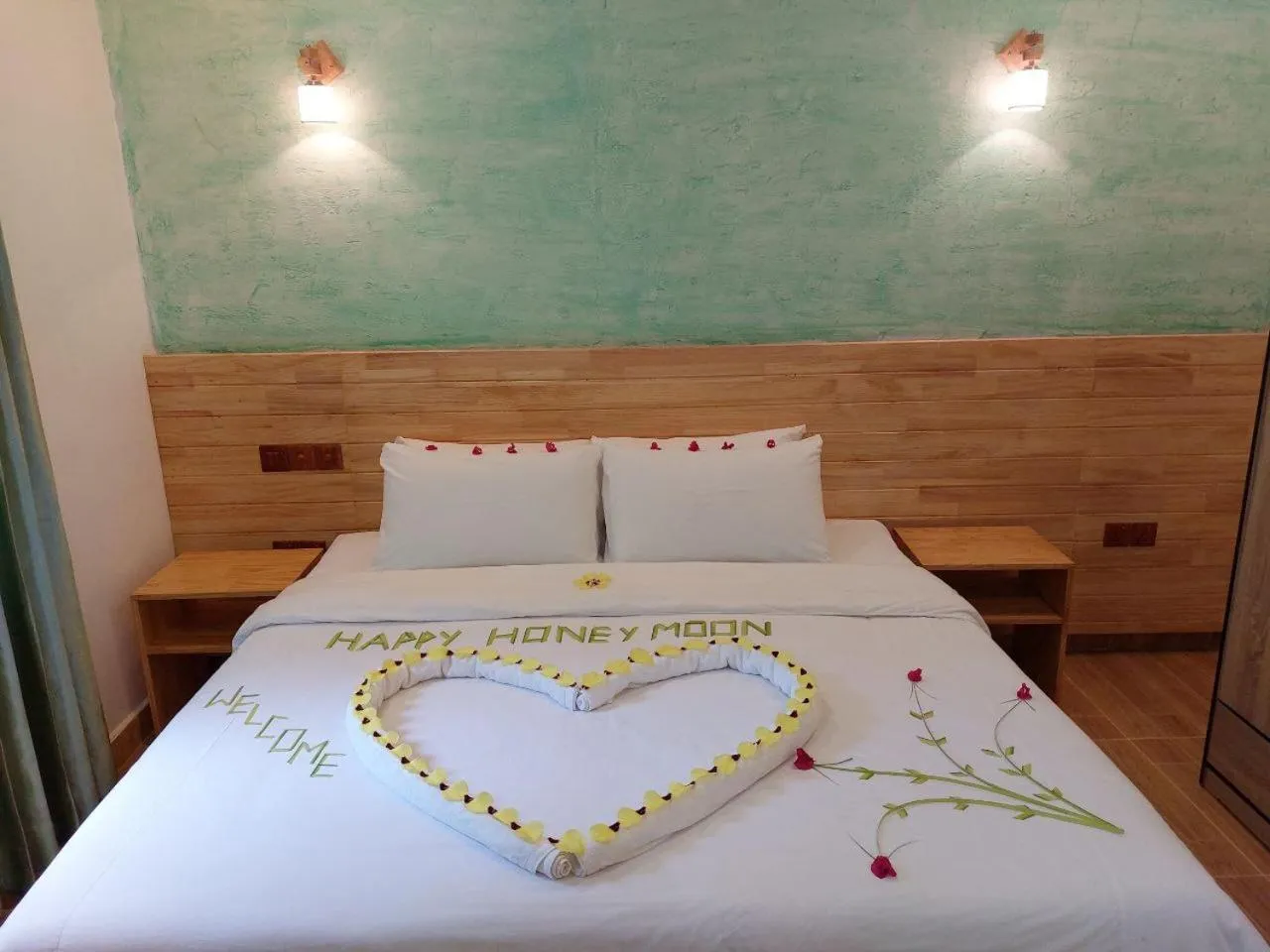 Bedroom, Bed in Turtle Maldives - Your Gateway to the Beach & Marine Adventures Await!