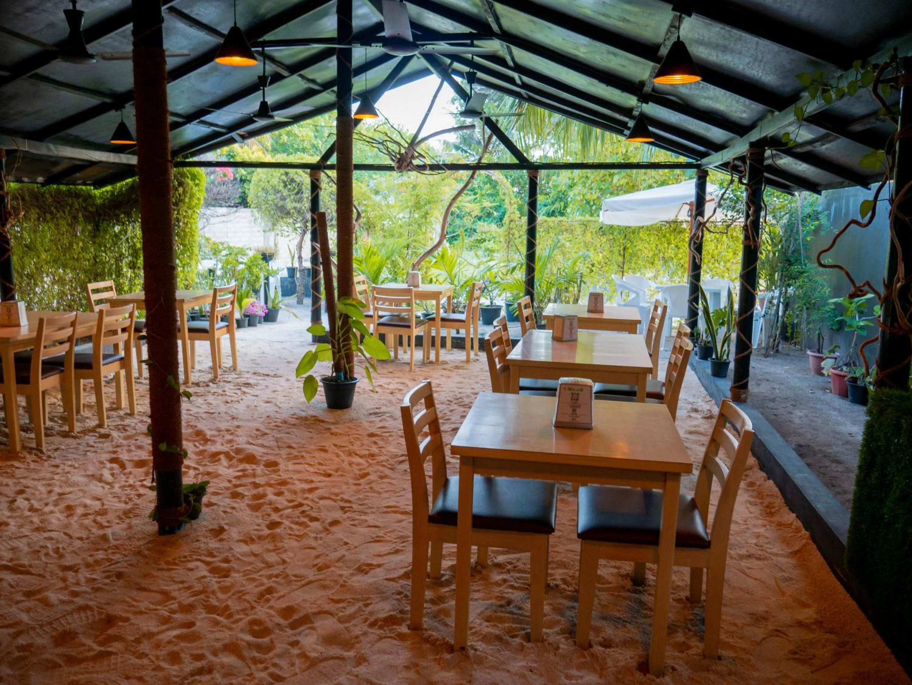 Restaurant/places to eat in Turtle Maldives - Your Gateway to the Beach & Marine Adventures Await!