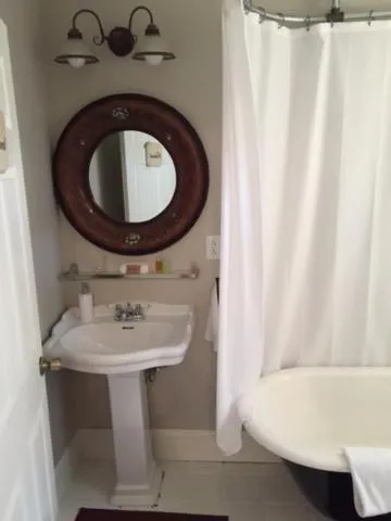 Willard Richards Inn