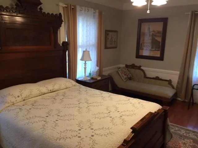 Bed in Willard Richards Inn