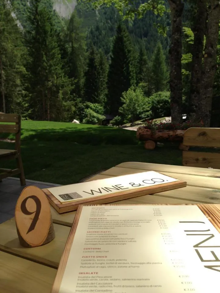 Garden in Chalet Tovel - Mountain Lake