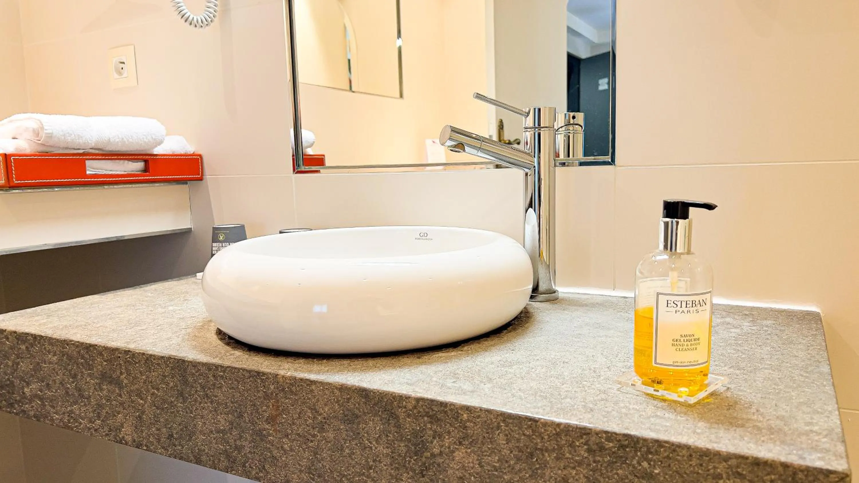 Logis hôtel Restaurant Le Faisan Dore