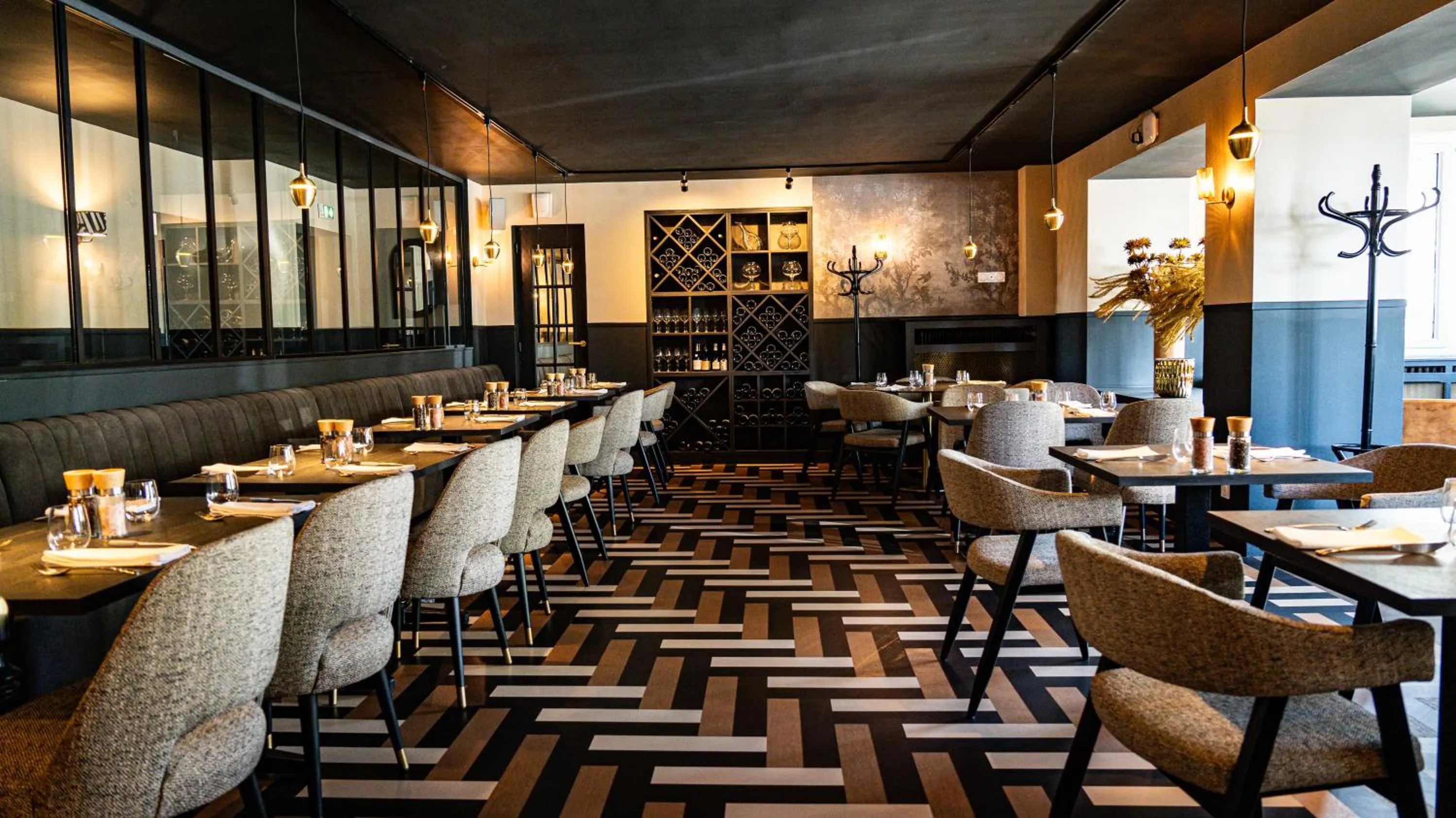 Restaurant/places to eat in Logis hôtel Restaurant Le Faisan Dore