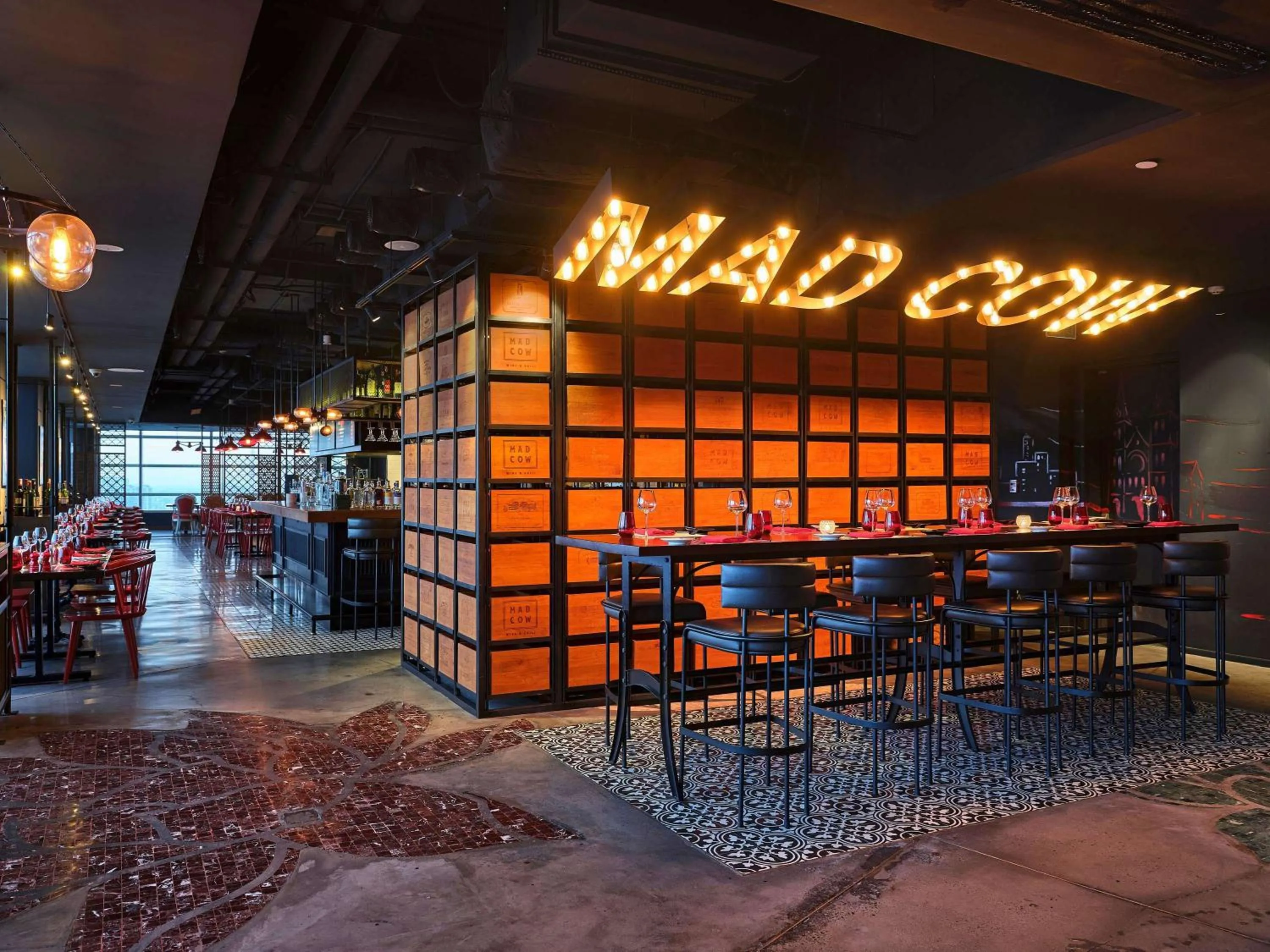 Restaurant/places to eat in Pullman Saigon Centre