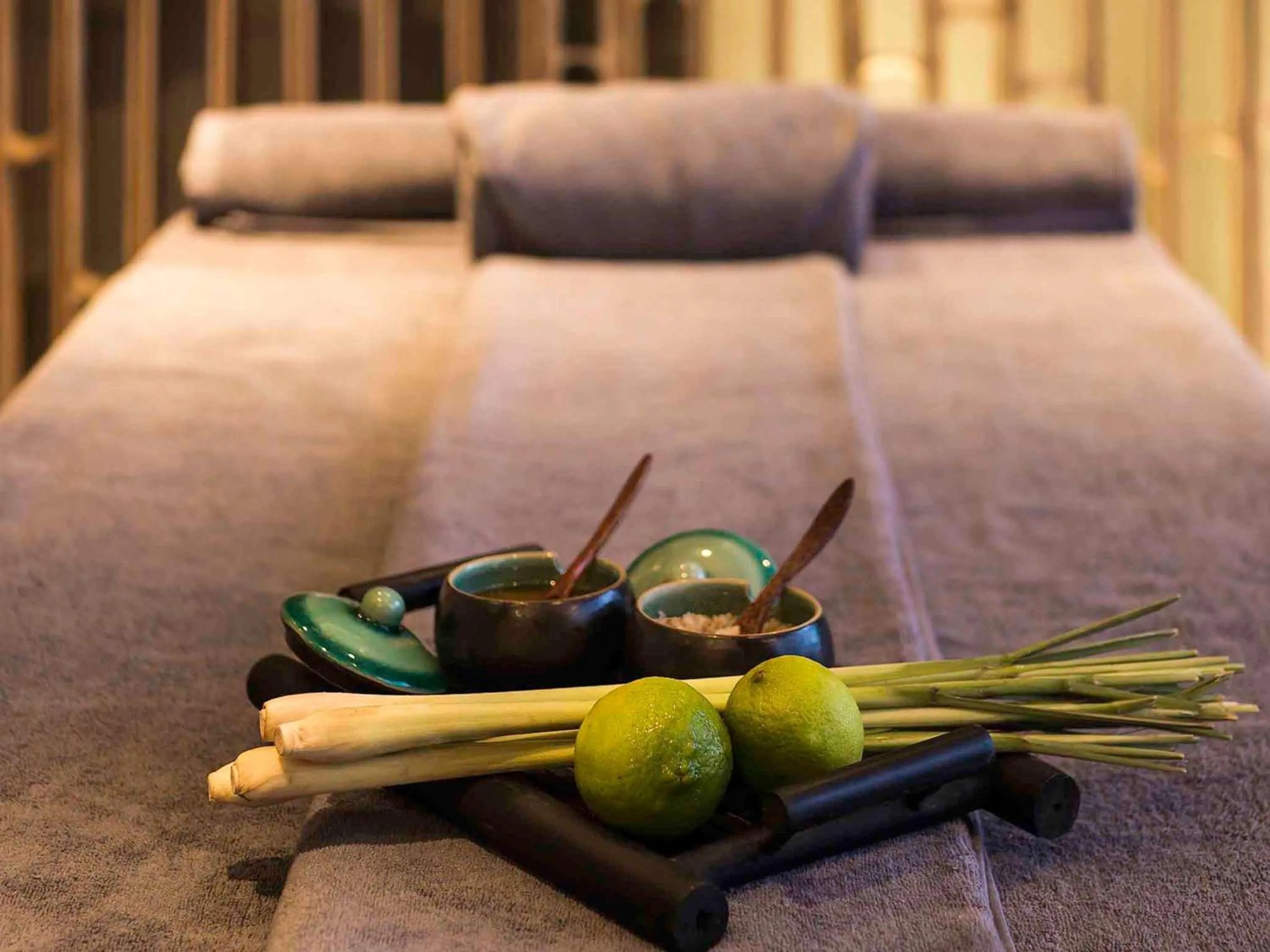 Spa and wellness centre/facilities, Bed in Pullman Saigon Centre