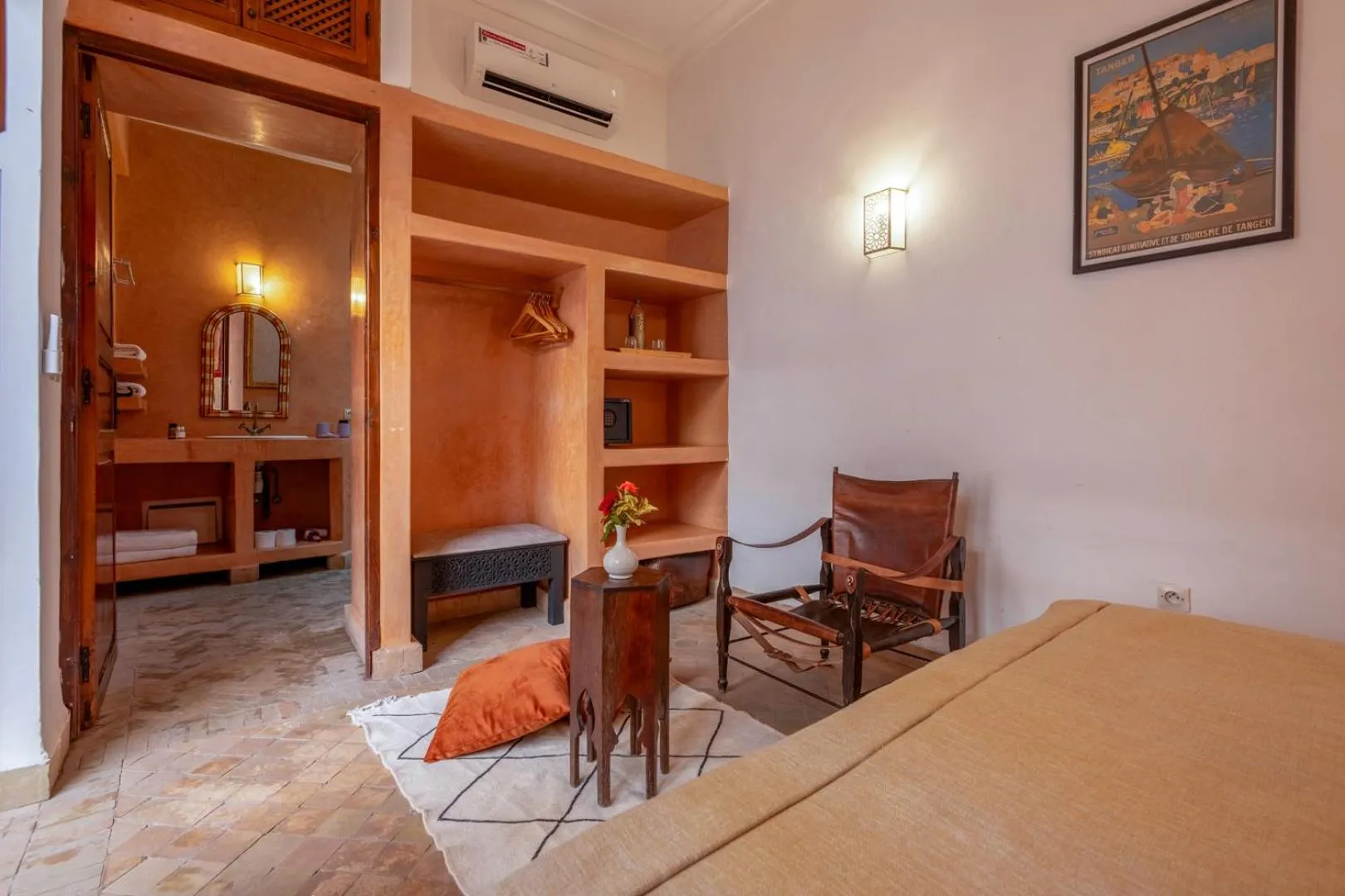 Photo of the whole room, Bed in Riad Saba