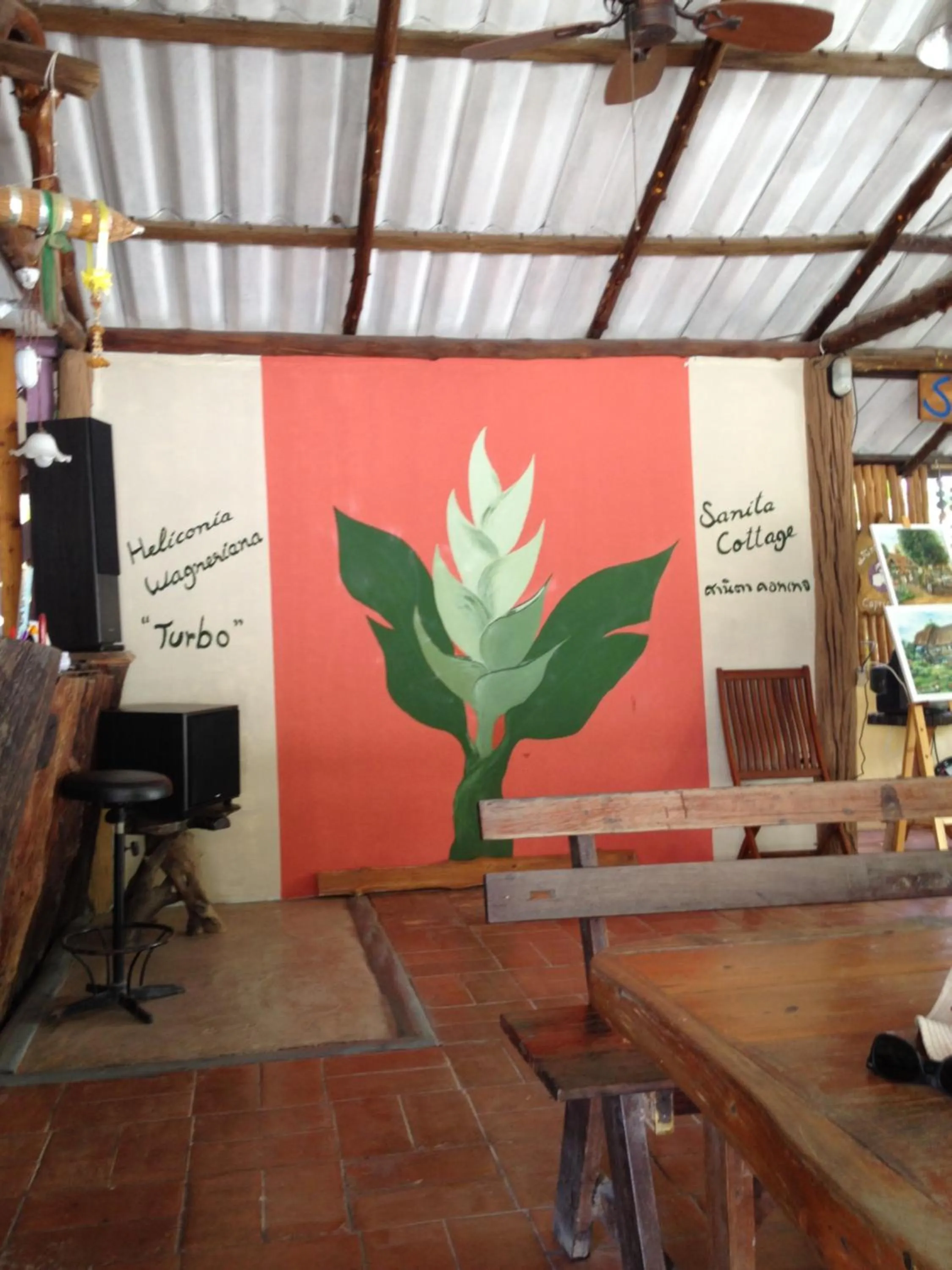 Decorative detail in Sanita Cottage