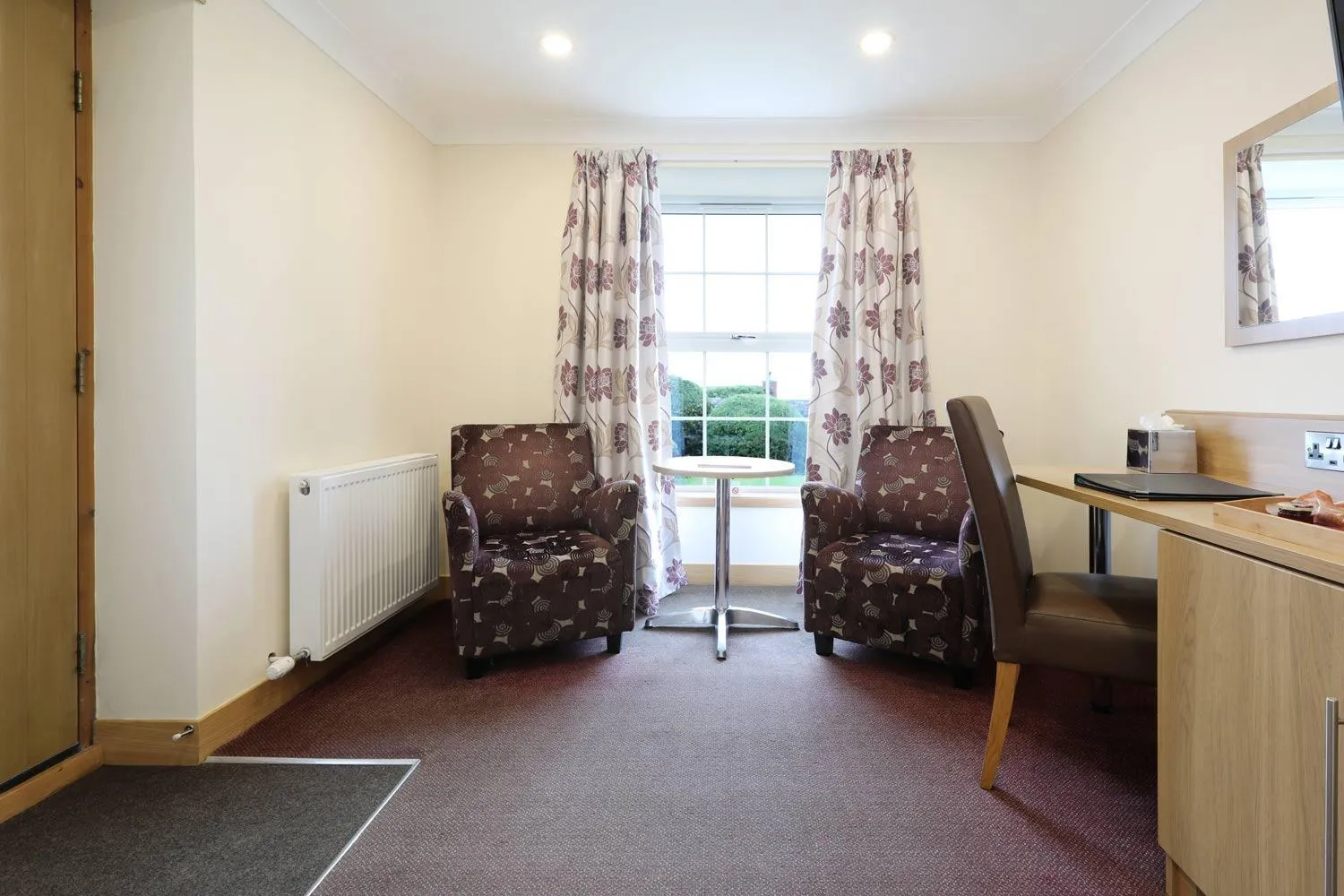 Seating area in Woodland Bay Hotel
