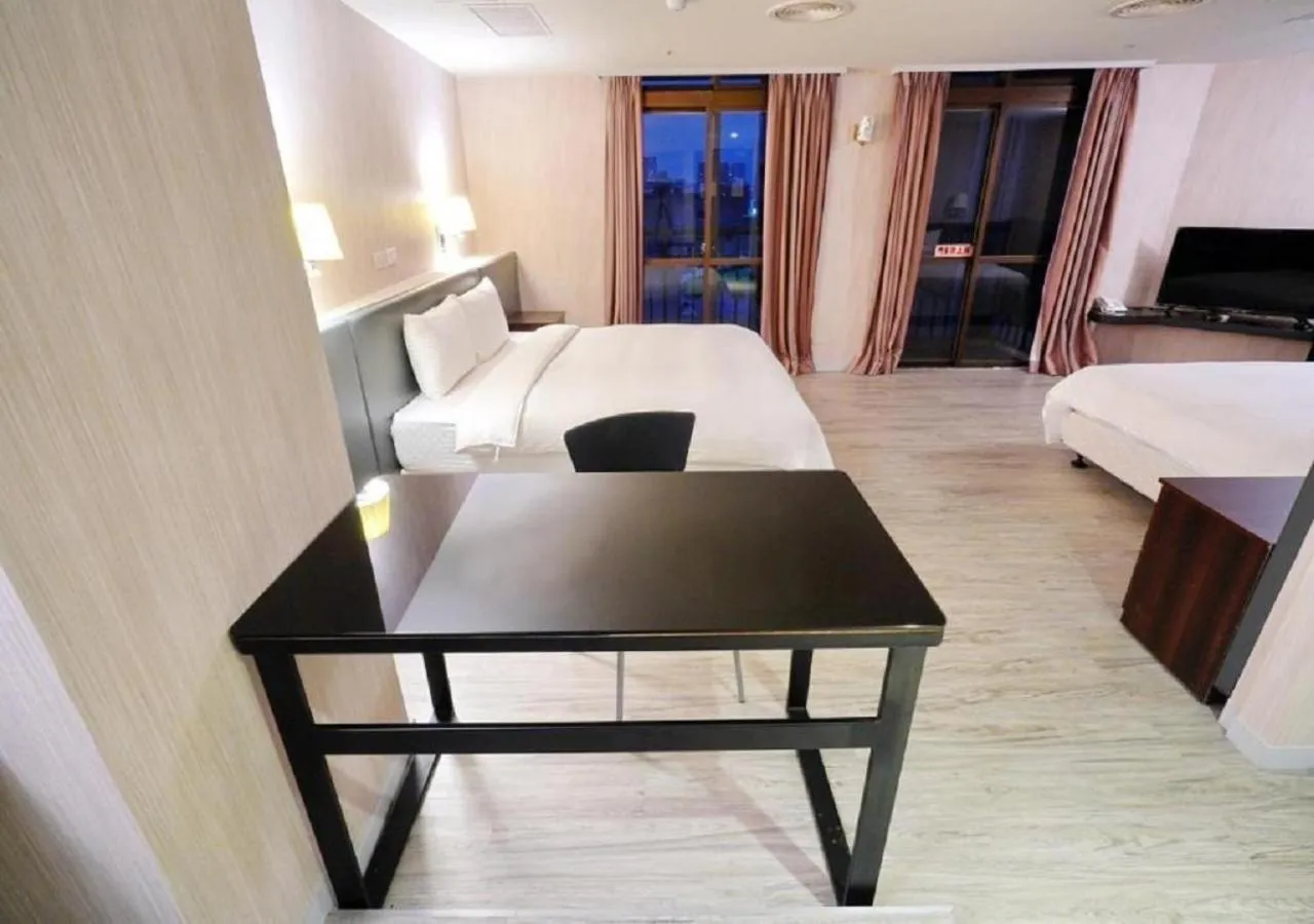 TV and multimedia, Bed in Walker Hotel - Sanchong