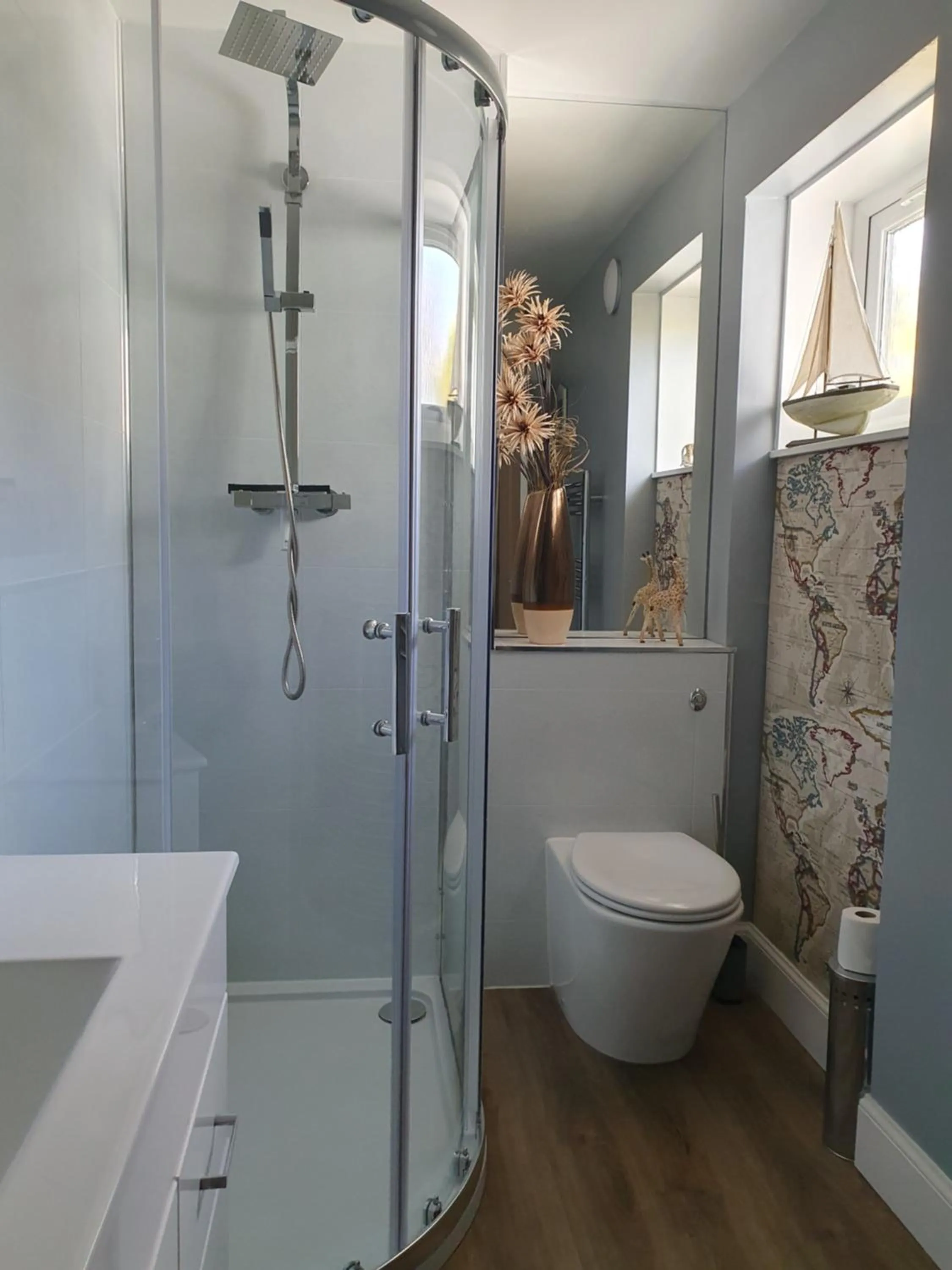 Shower in Maple Cottage B&B