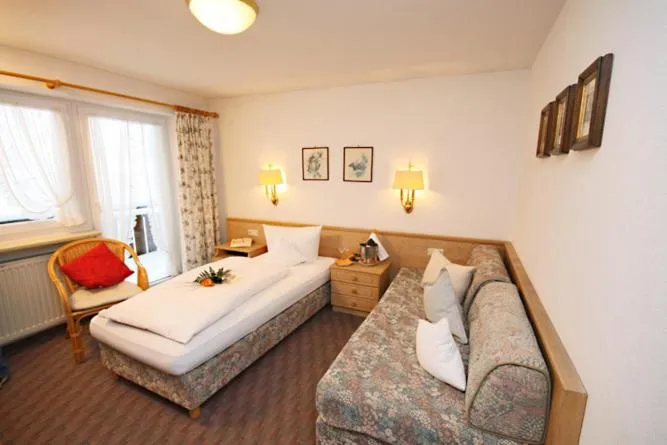 Bed in Hotel Adler Garni