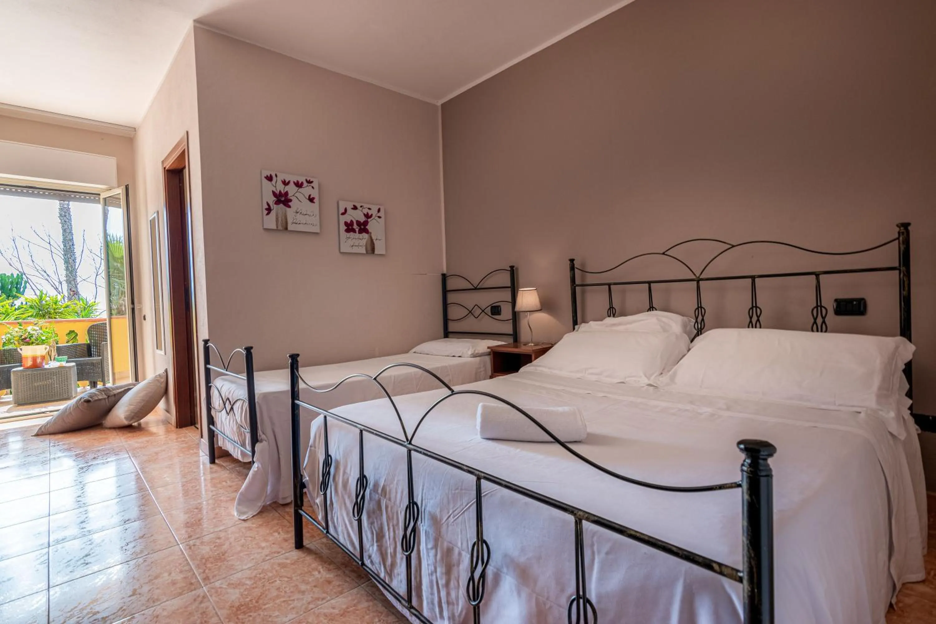 Bedroom in Hotel Ristorante L'Orizzonte