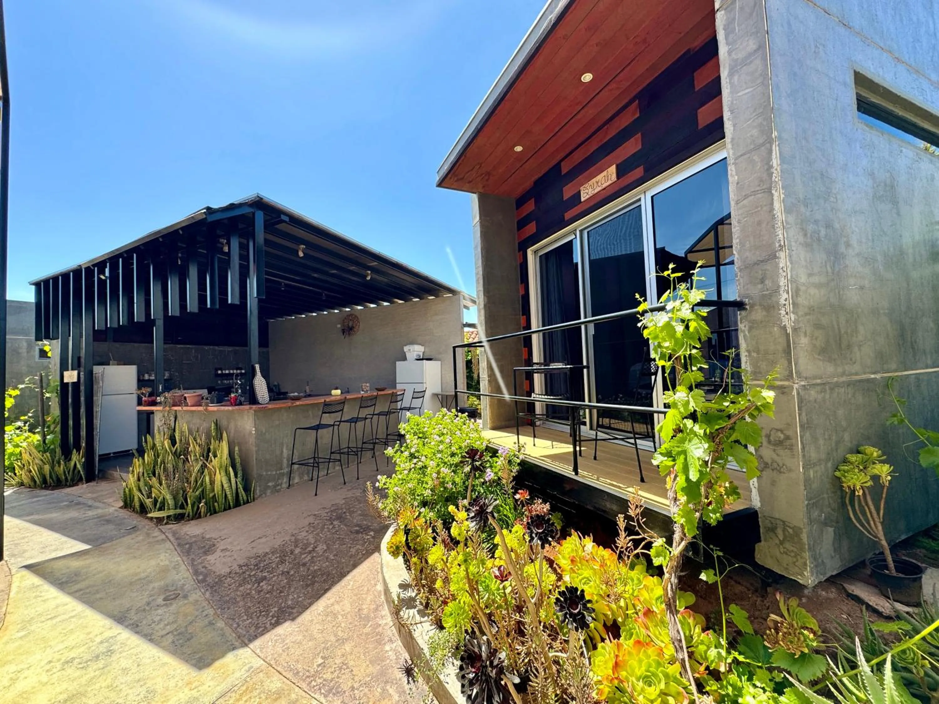 Property building in Entre Vides Valle de Guadalupe