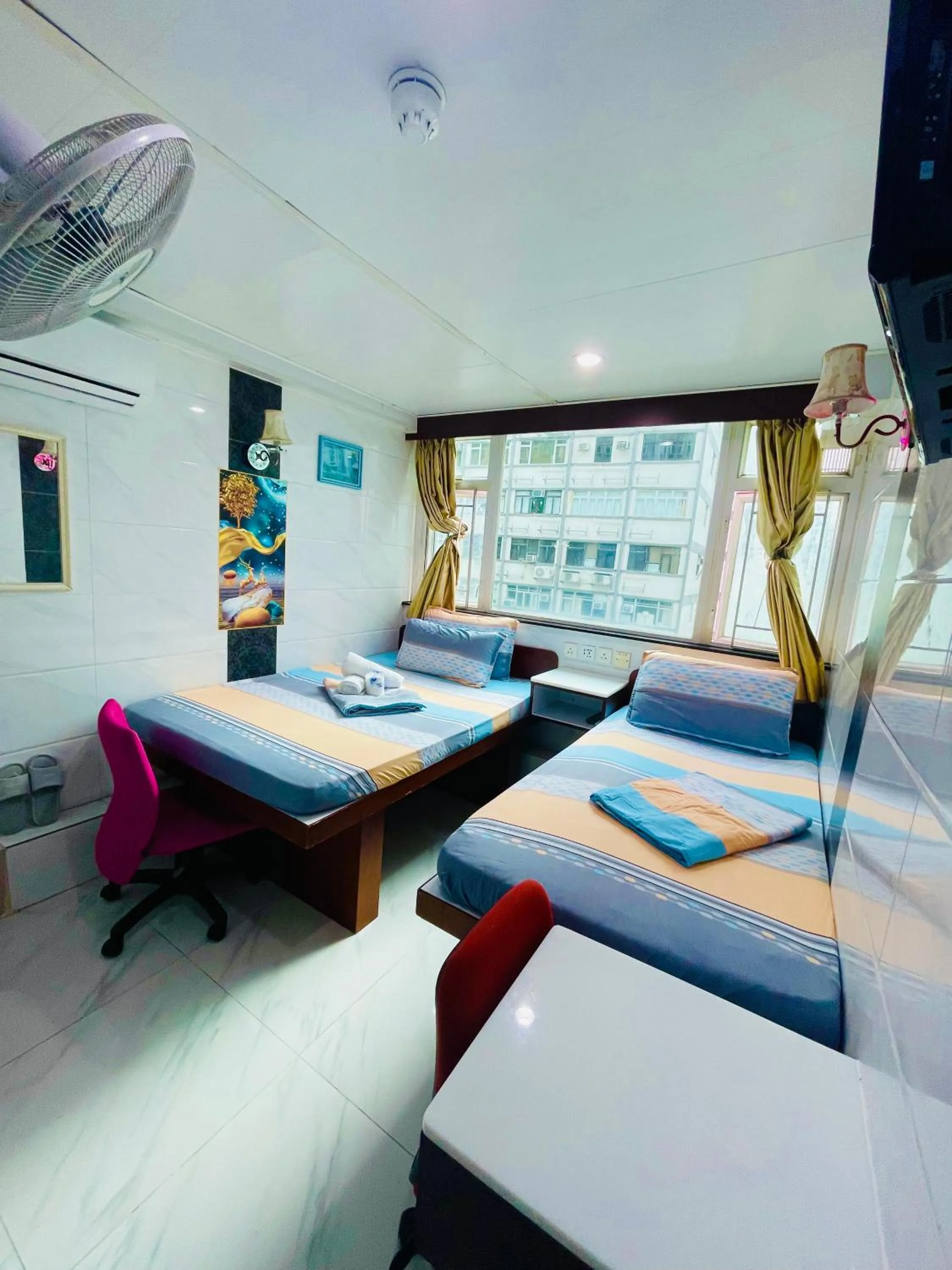 Bed in Kyoto Guest House (15/F)