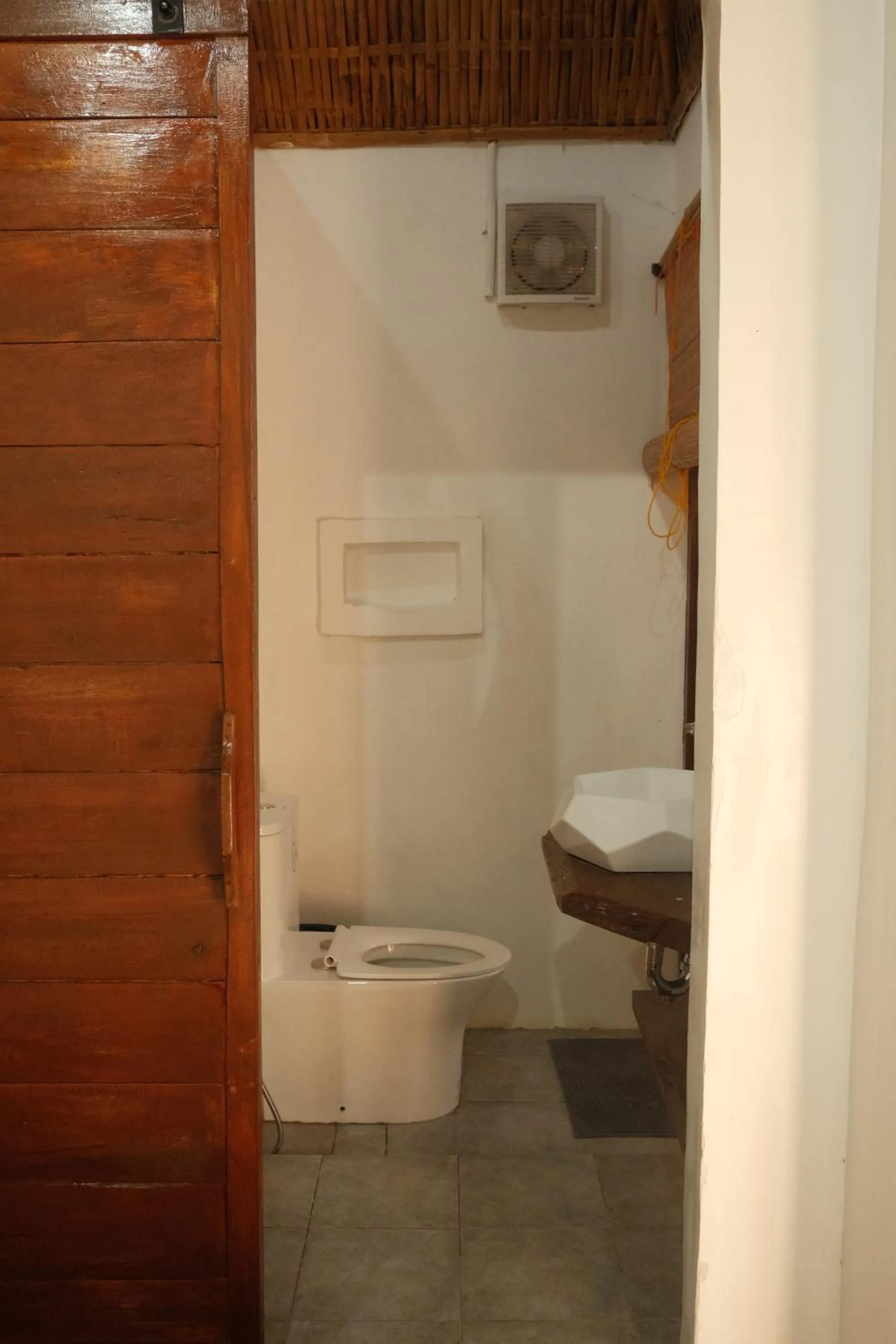 Cocovana Beach Resort