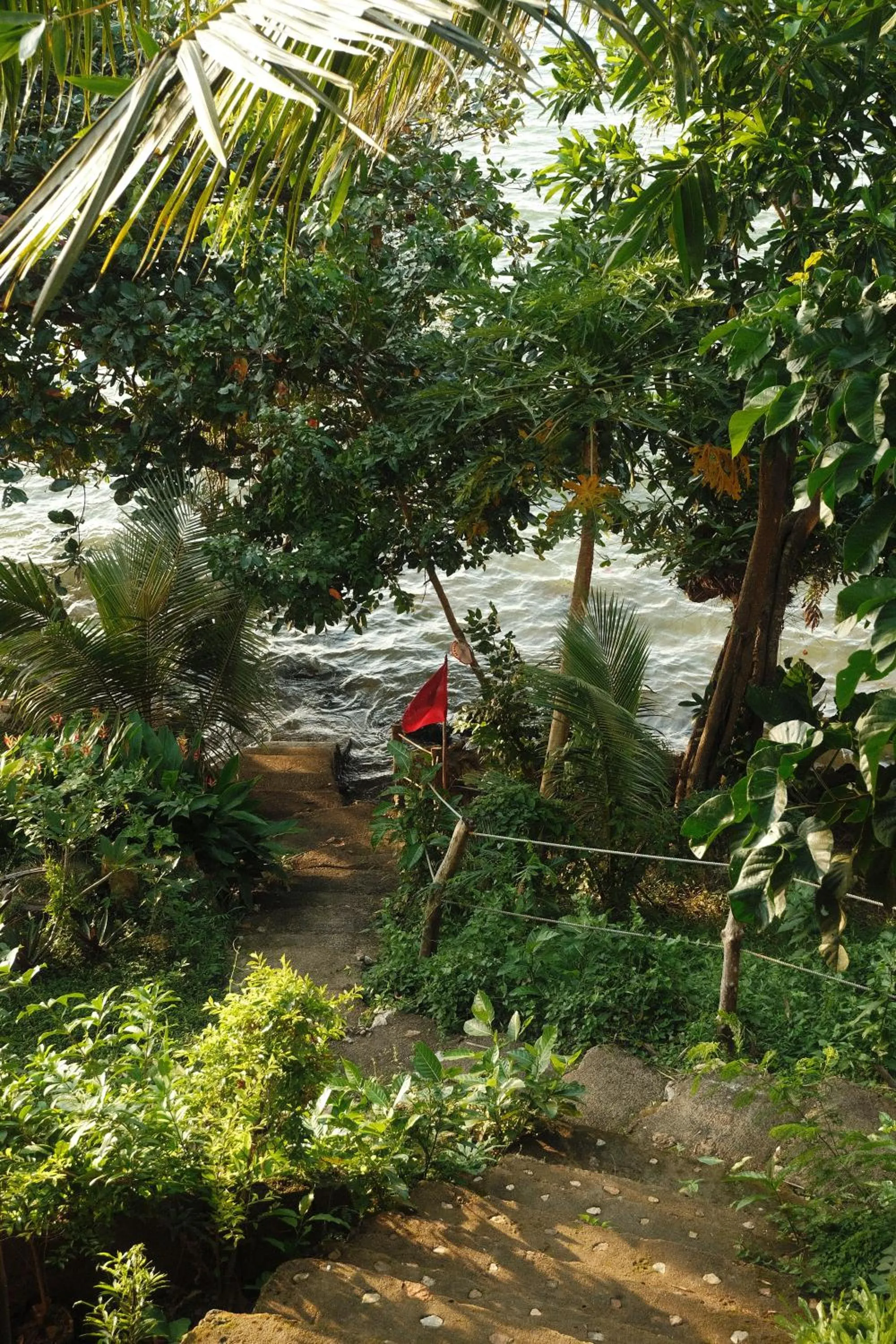 Cocovana Beach Resort