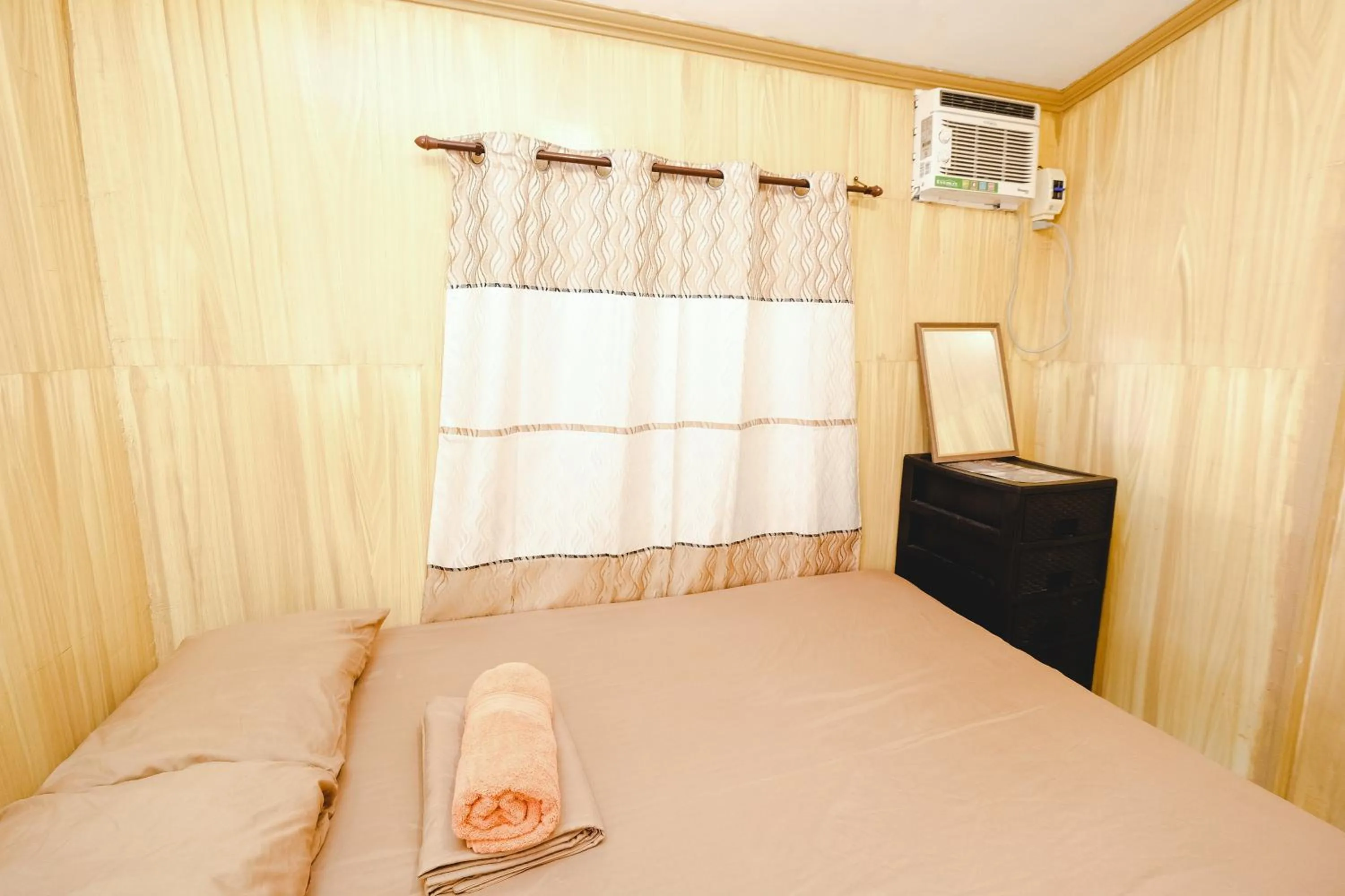 Bed in Monaliza Surf Resort La Union