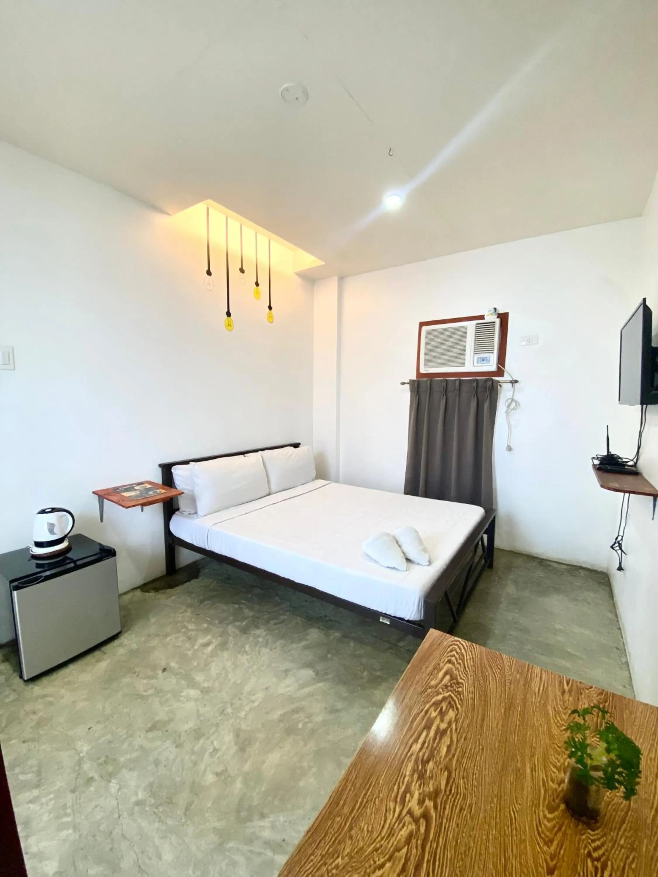 Bed in The Pocket Hotel